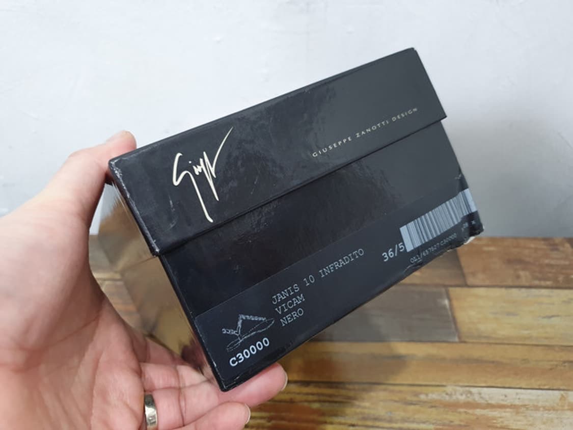 GIUSEPPE ZANOTTI 쥬세페자노티 스트랩샌들 (225MM) 상품이미지8