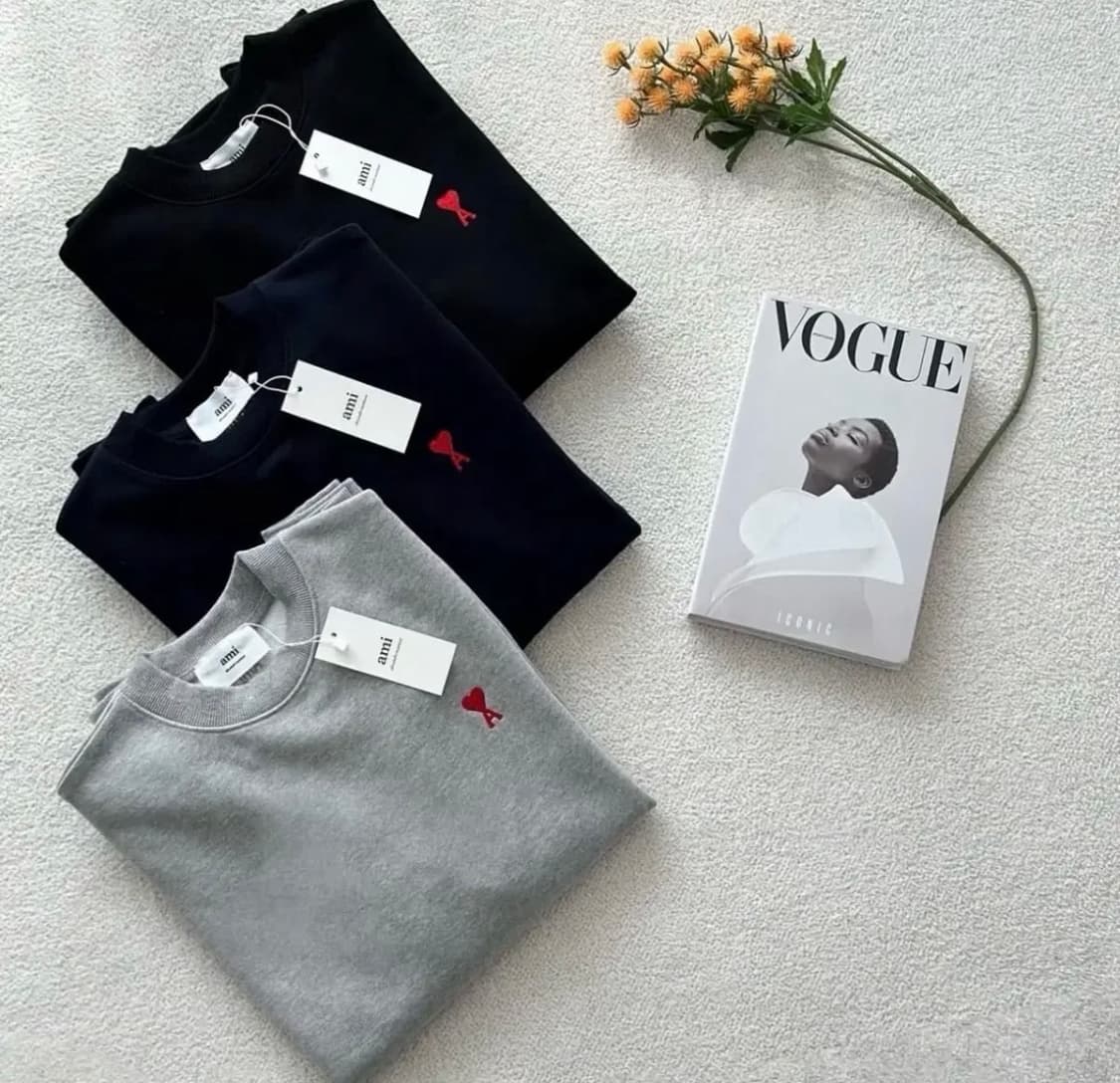 아미 스몰 하트로고 맨투맨 상품이미지1