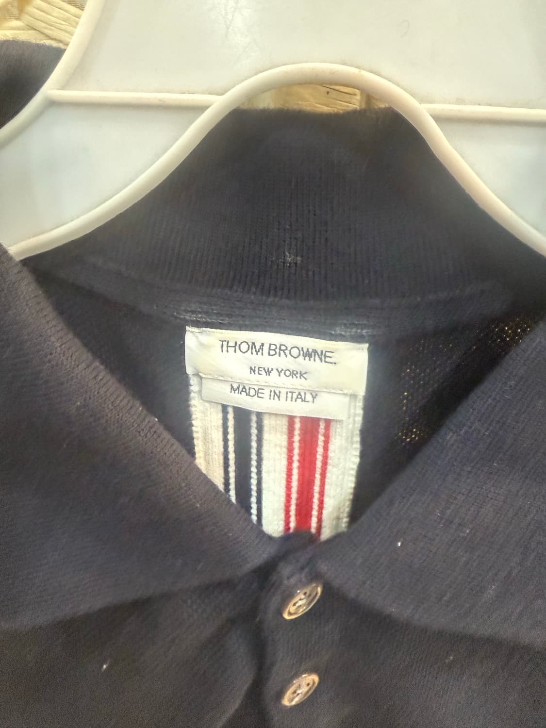 1/95 정품 톰브라운 백스트라이프 카라 반팔 팝니다 상품이미지2