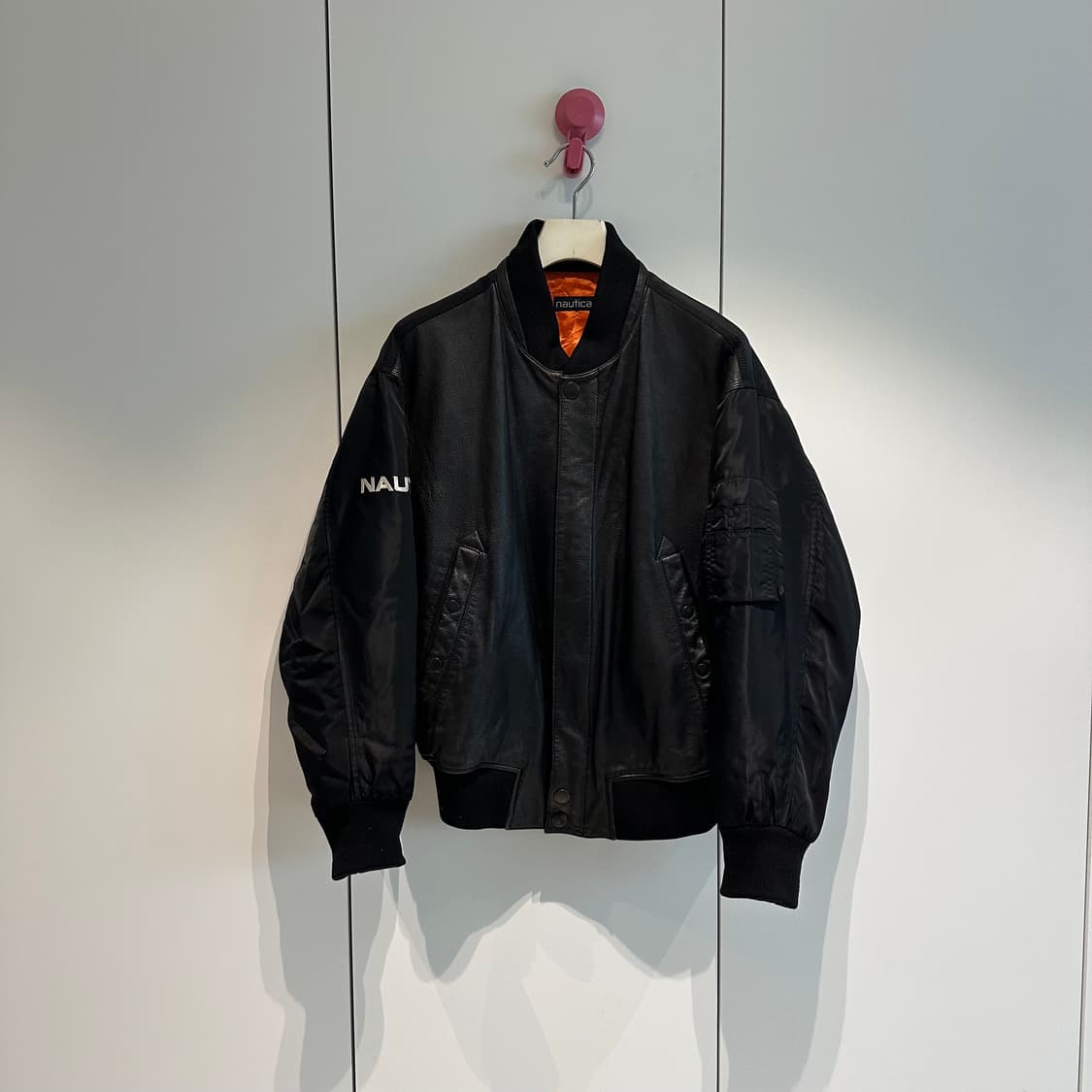 노티카 레더패널 봄버 상품이미지1