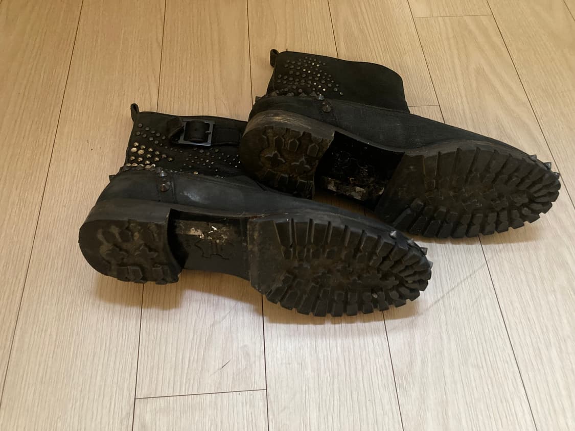 Studded Vintage Boots 상품이미지7