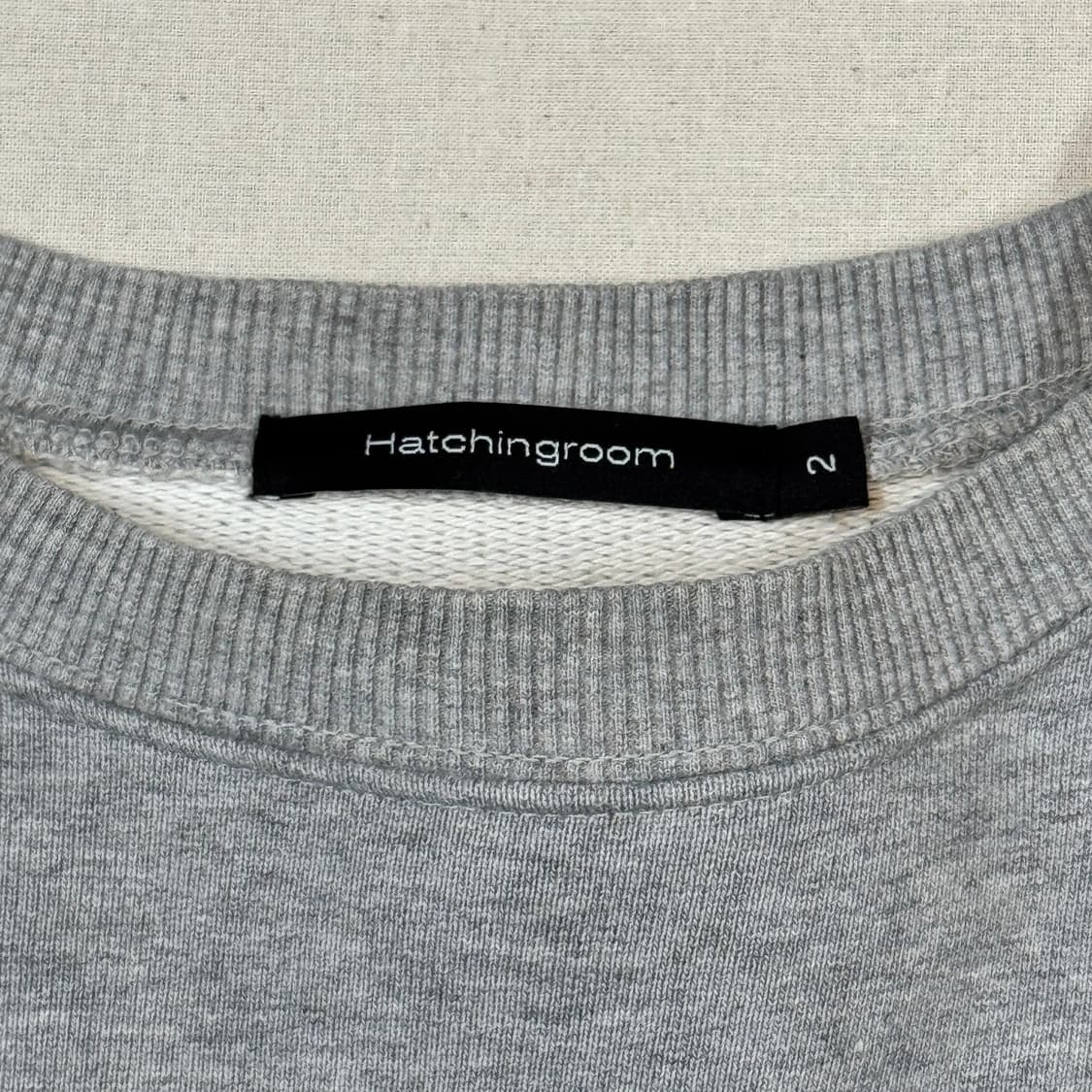 2) 해칭룸 와이드 크롭 스웨트셔츠 맨투맨 상품이미지3