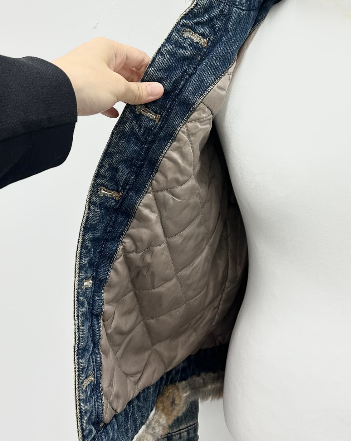 G2B2 denim rabbit fur trimming jacket 상품이미지7