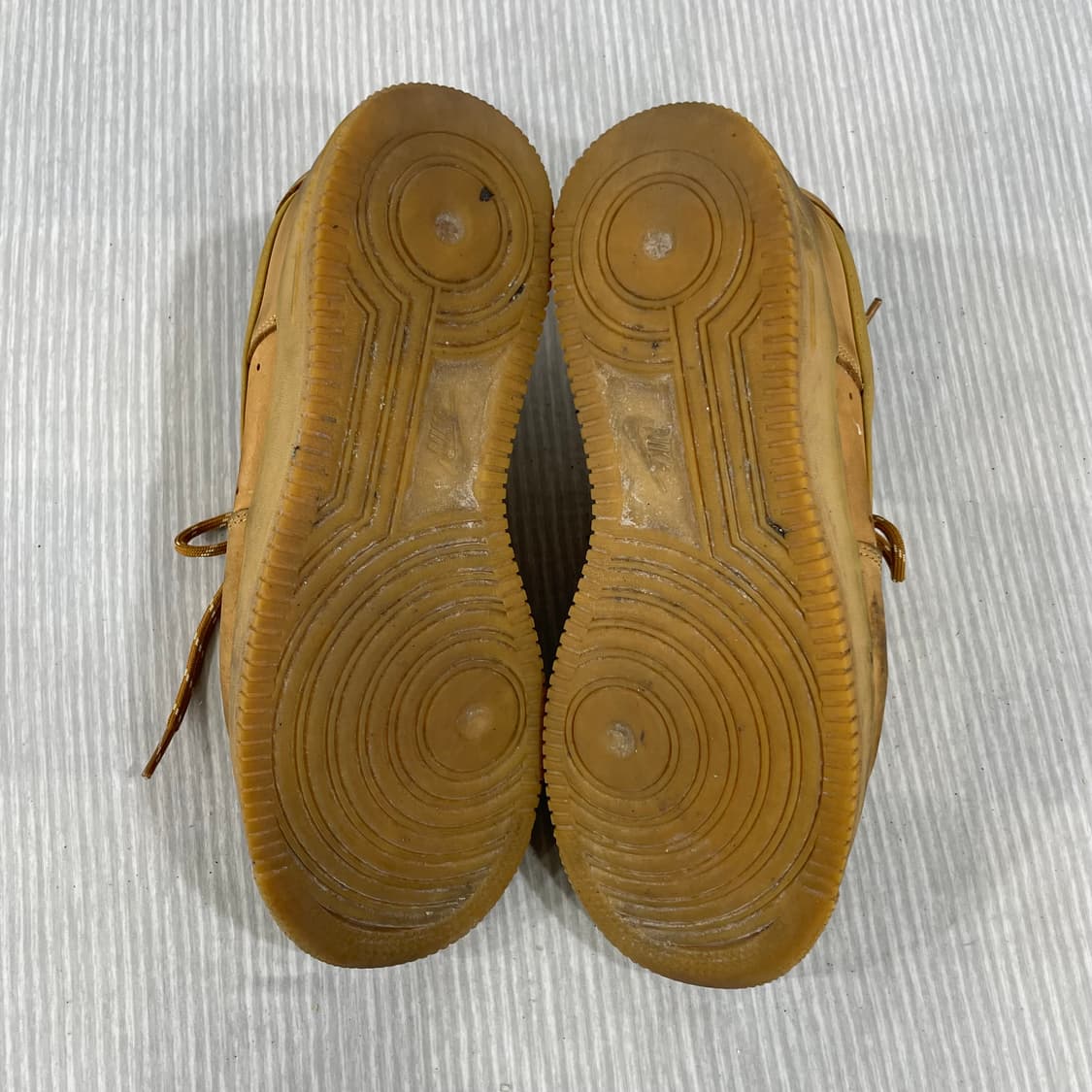 828) 나이키 에어포스1 된장포스 260mm 상품이미지7