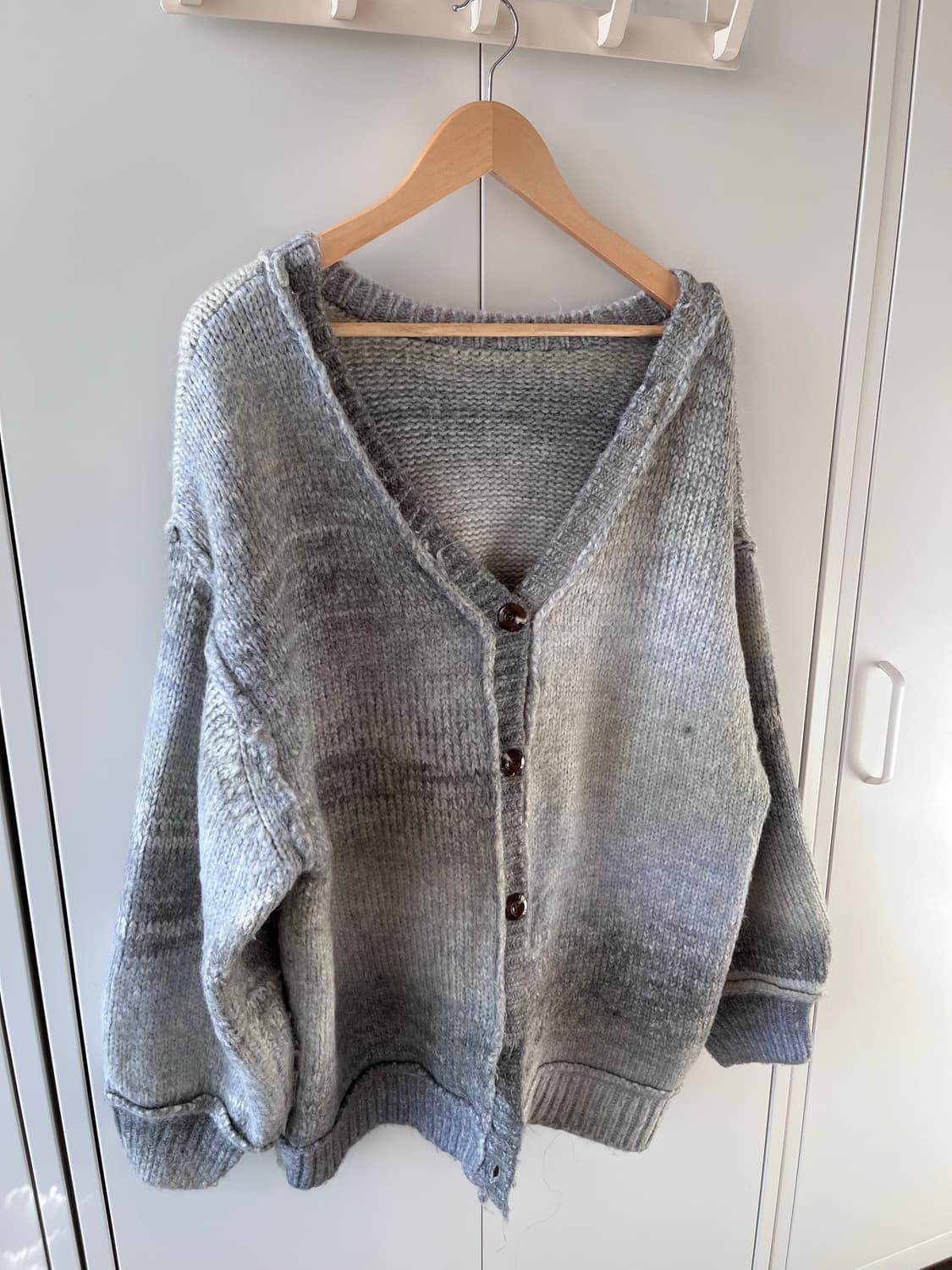 Kastane 블루그레이 그라데이션 헤비 니트 가디건 상품이미지5