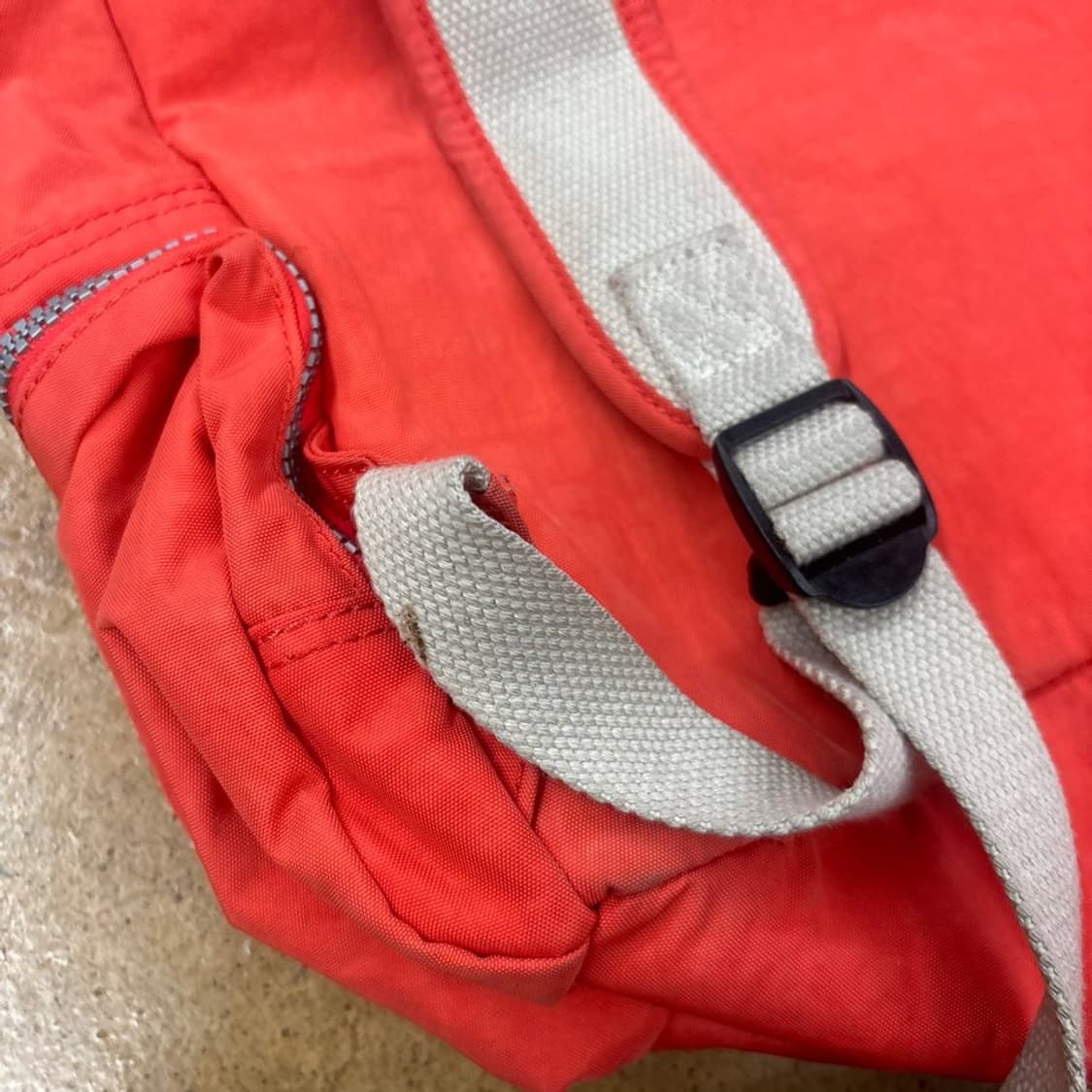 키플링 다홍색 오렌지 백팩 가방  상품이미지4