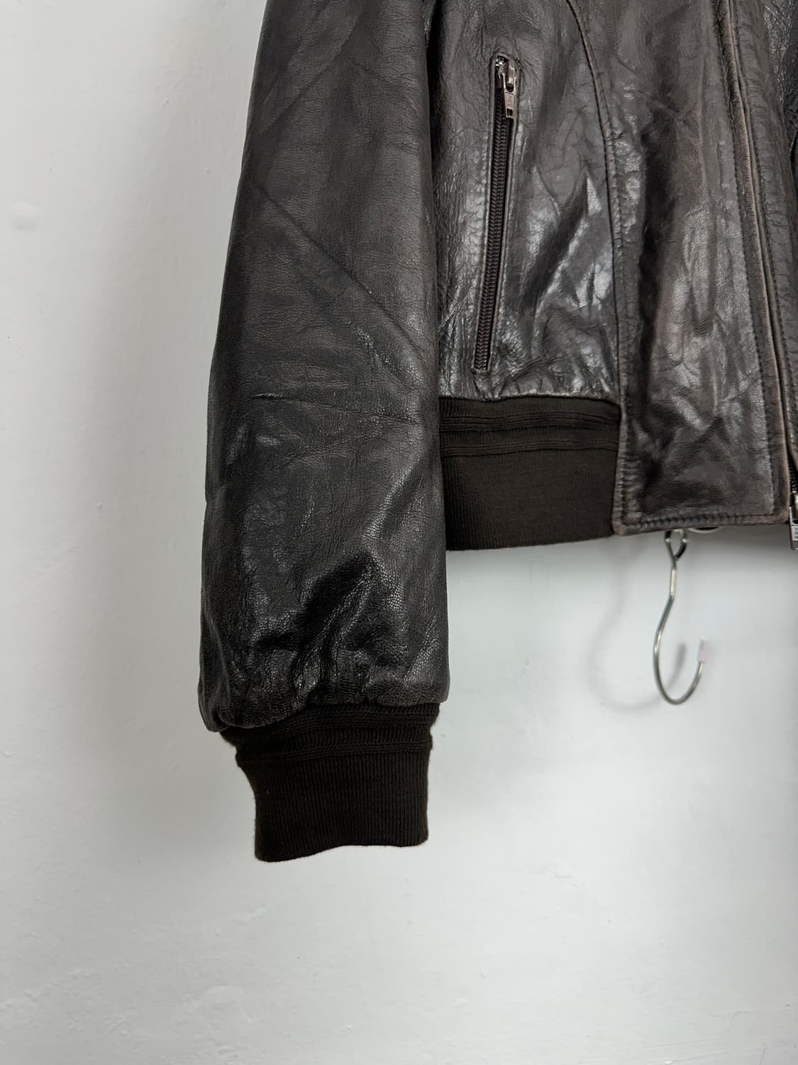Calfskin Leather Bomber Jacket 상품이미지5