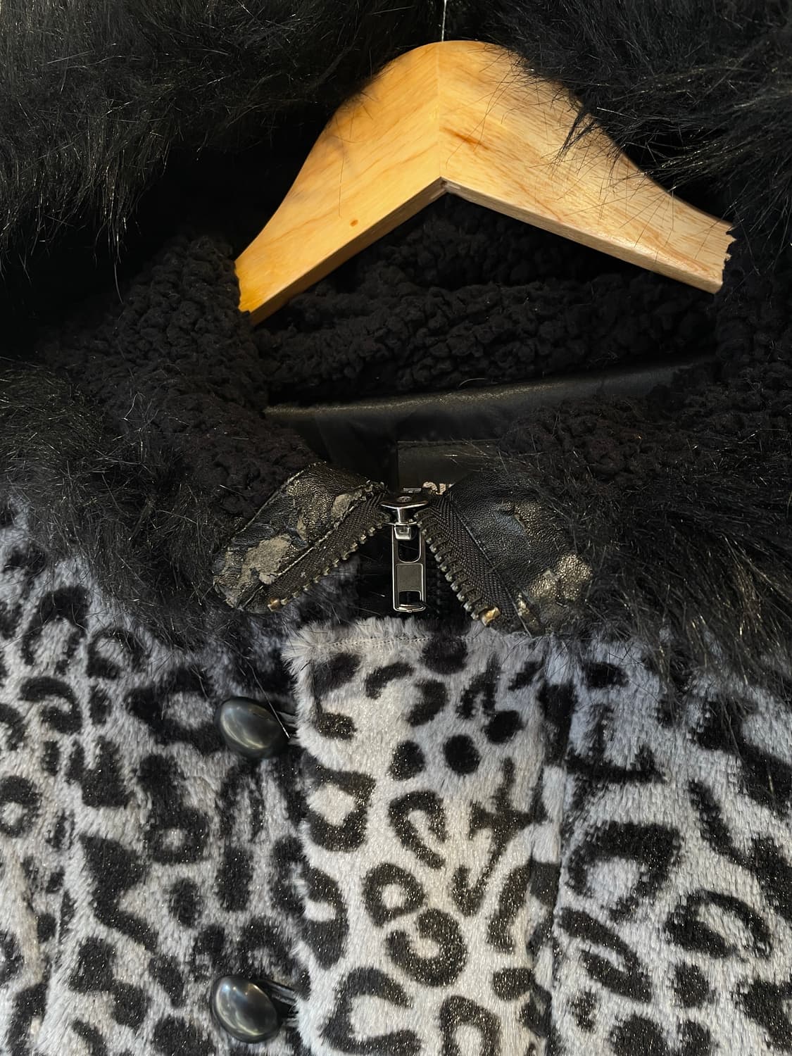 ghost of harlem 고스트오브할렘 레오파드 블랙 퍼 후드집업 상품이미지3