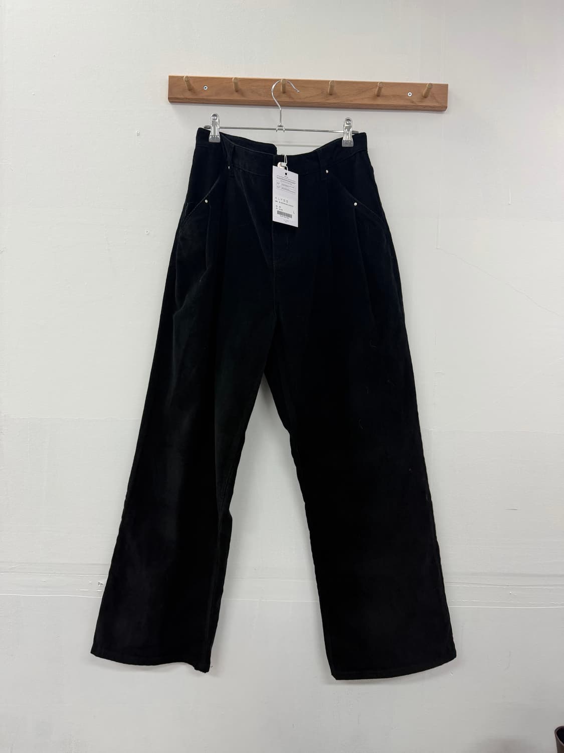 알리스 세미 와이드 코듀로이 팬츠 블랙 상품이미지1