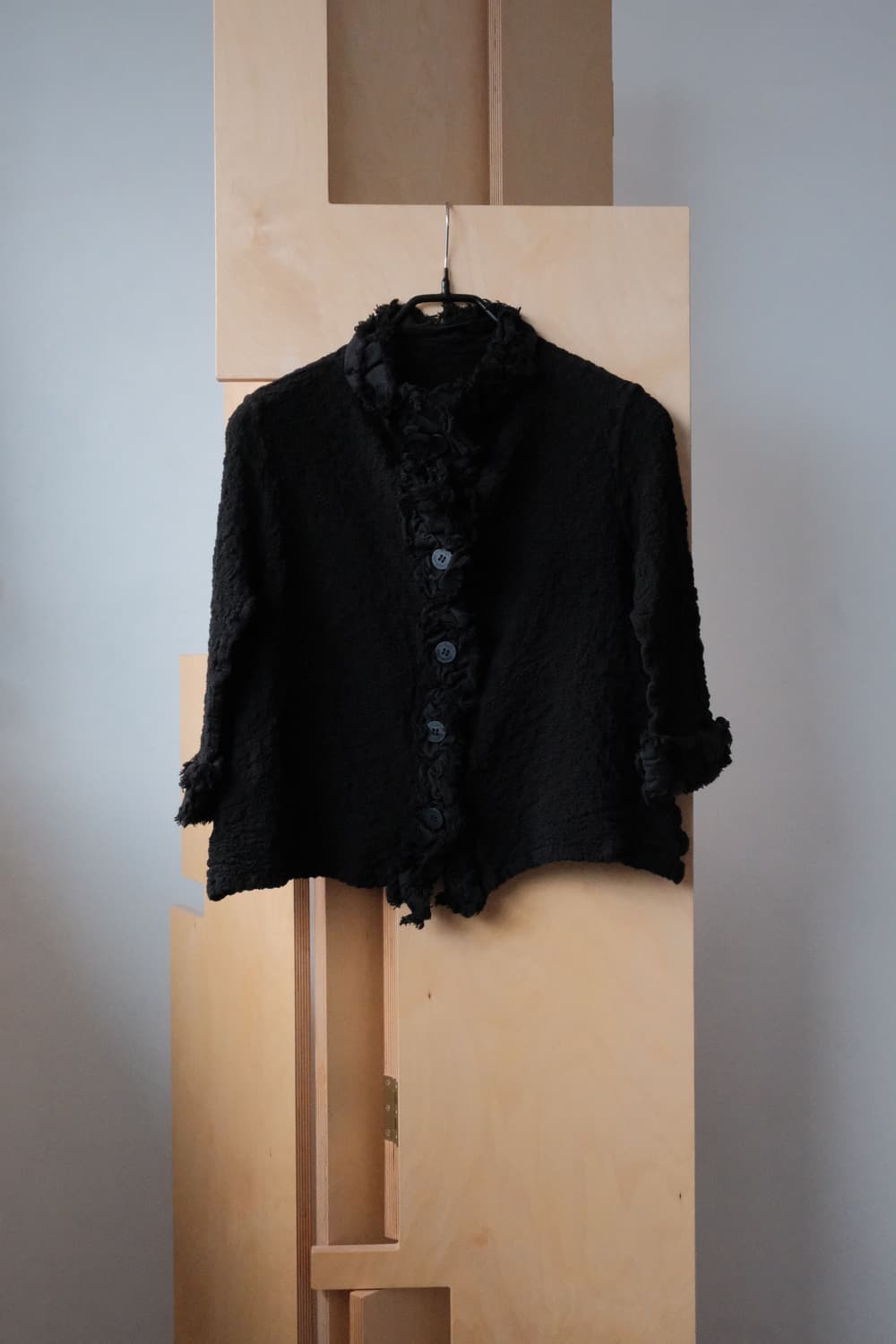 me ISSEY MIYAKE Crinkle Cardigan 상품이미지1