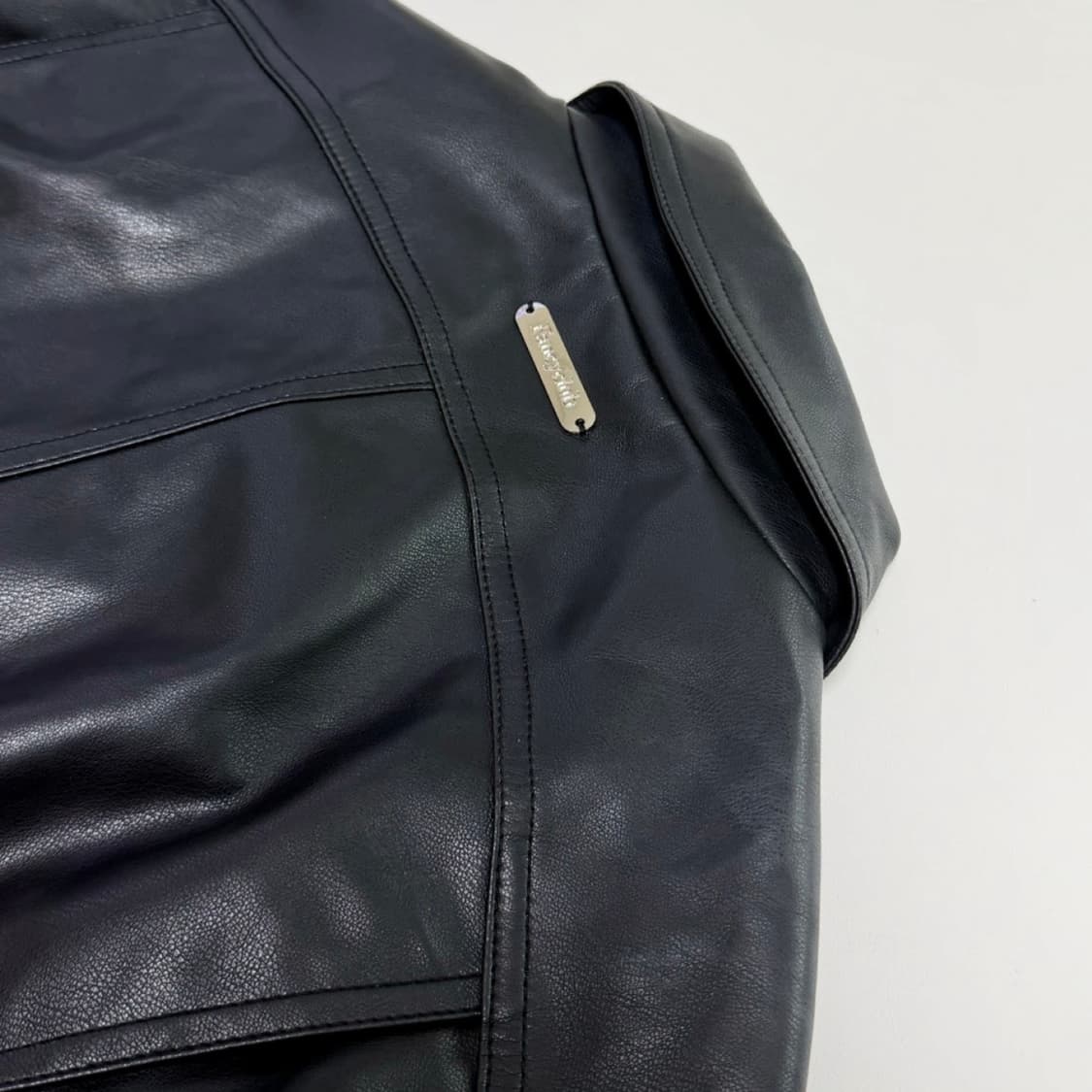 팬시클럽 미니멀 크롭 레더 자켓 상품이미지10