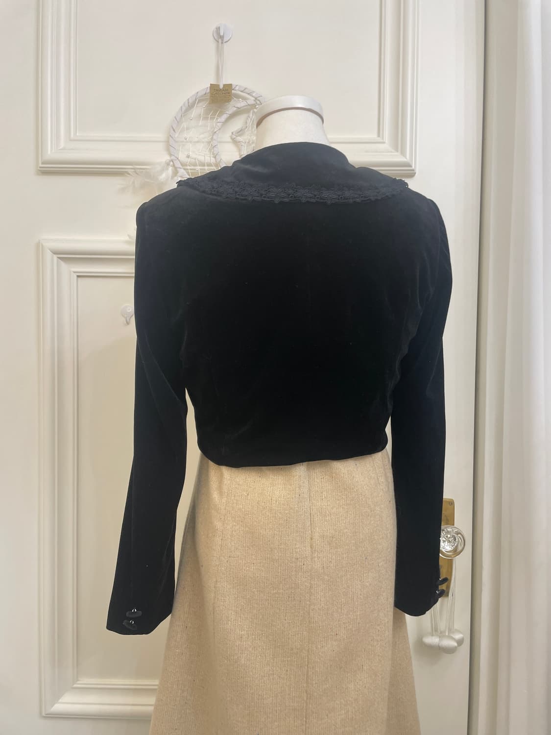 black lace velvet crop jacket 상품이미지5