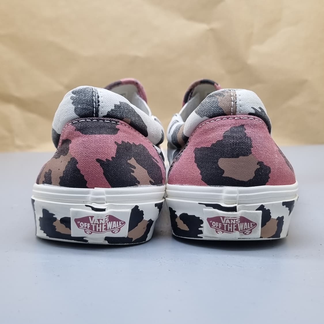 반스 클래식 로즈 레오파드 슬립온250 상품이미지4