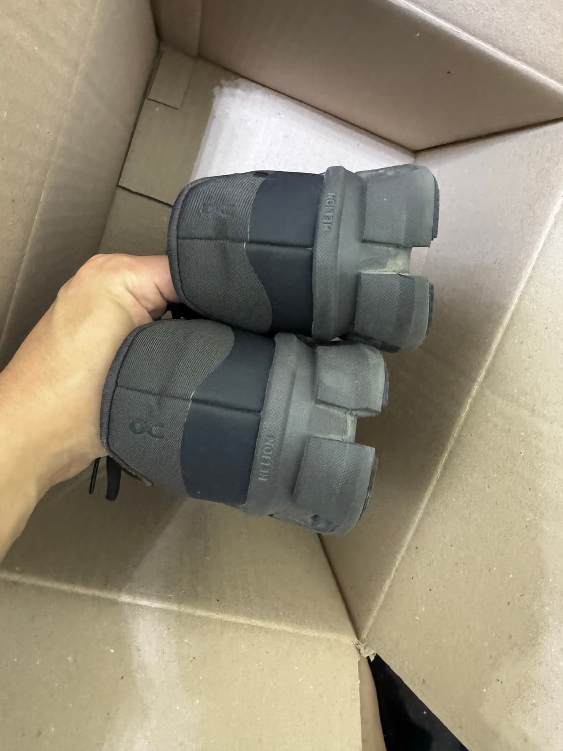 265) 파프 온러닝 클라우드몬스터2 쏜브라운 상품이미지2