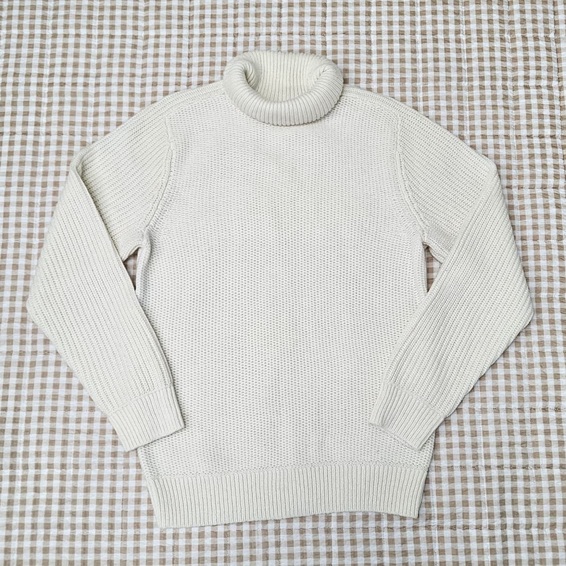 유니클로 터틀넥 니트 남자100 상품이미지1