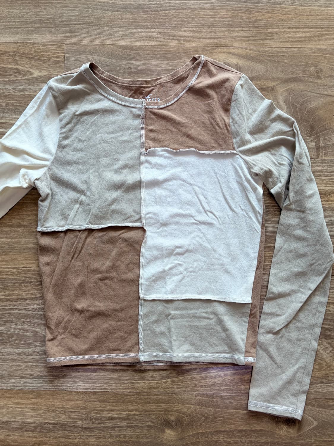 홀리스터 베이지 긴팔티  상품이미지1