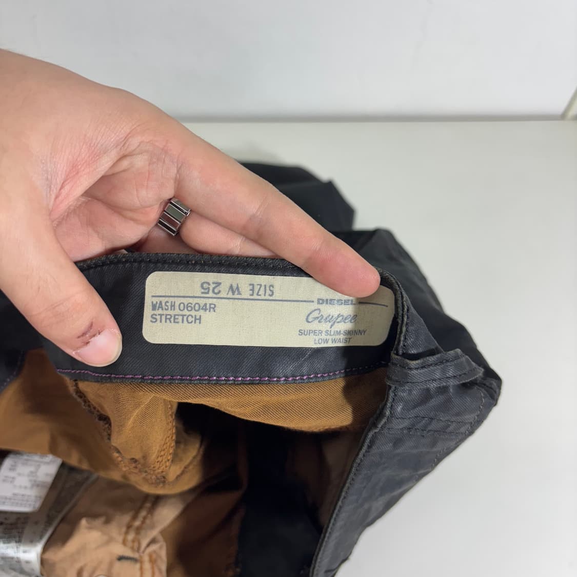 우먼S 디젤 인더스트리 녹워시드 스키니핏 코팅진 상품이미지6