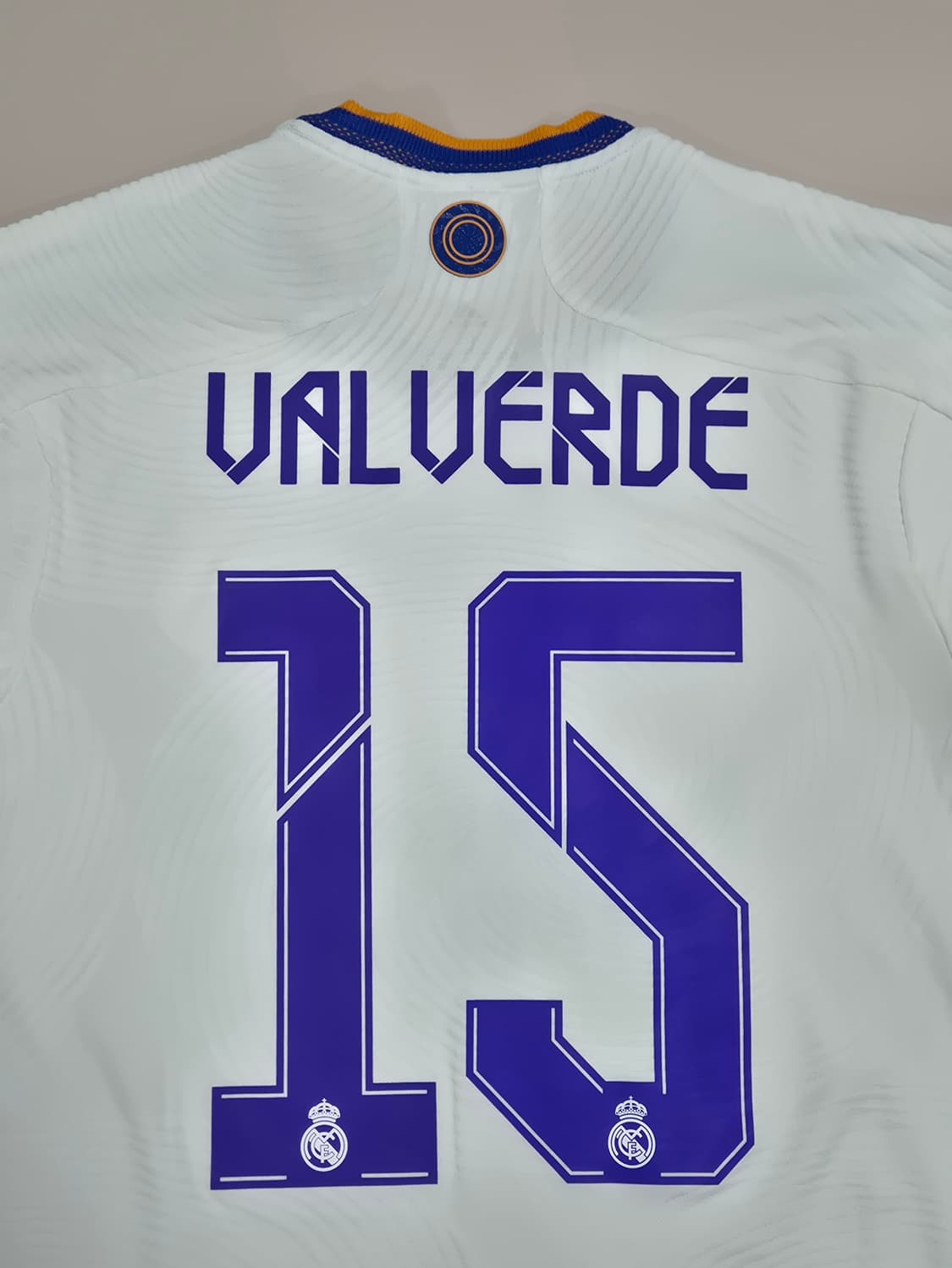21-22 레알마드리드 홈 발베르데 유니폼 L사이즈 챔스파이널버전  상품이미지6