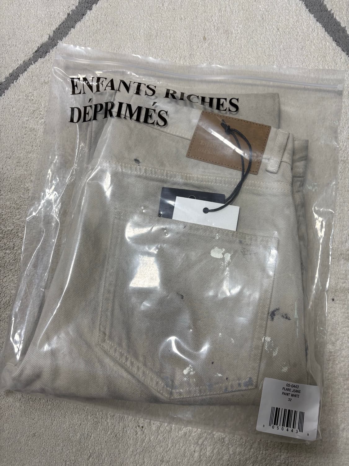 [32] ERD 26ss 플레어진 PAINT WHITE 상품이미지2