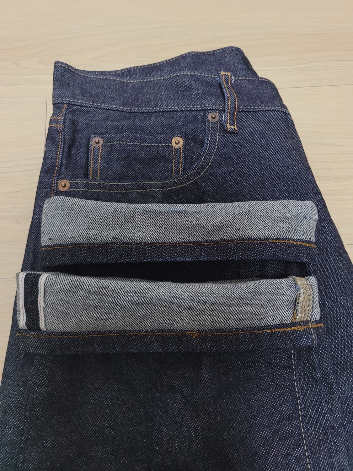 유니클로 셀비지 레귤러핏 진 31 상품이미지4