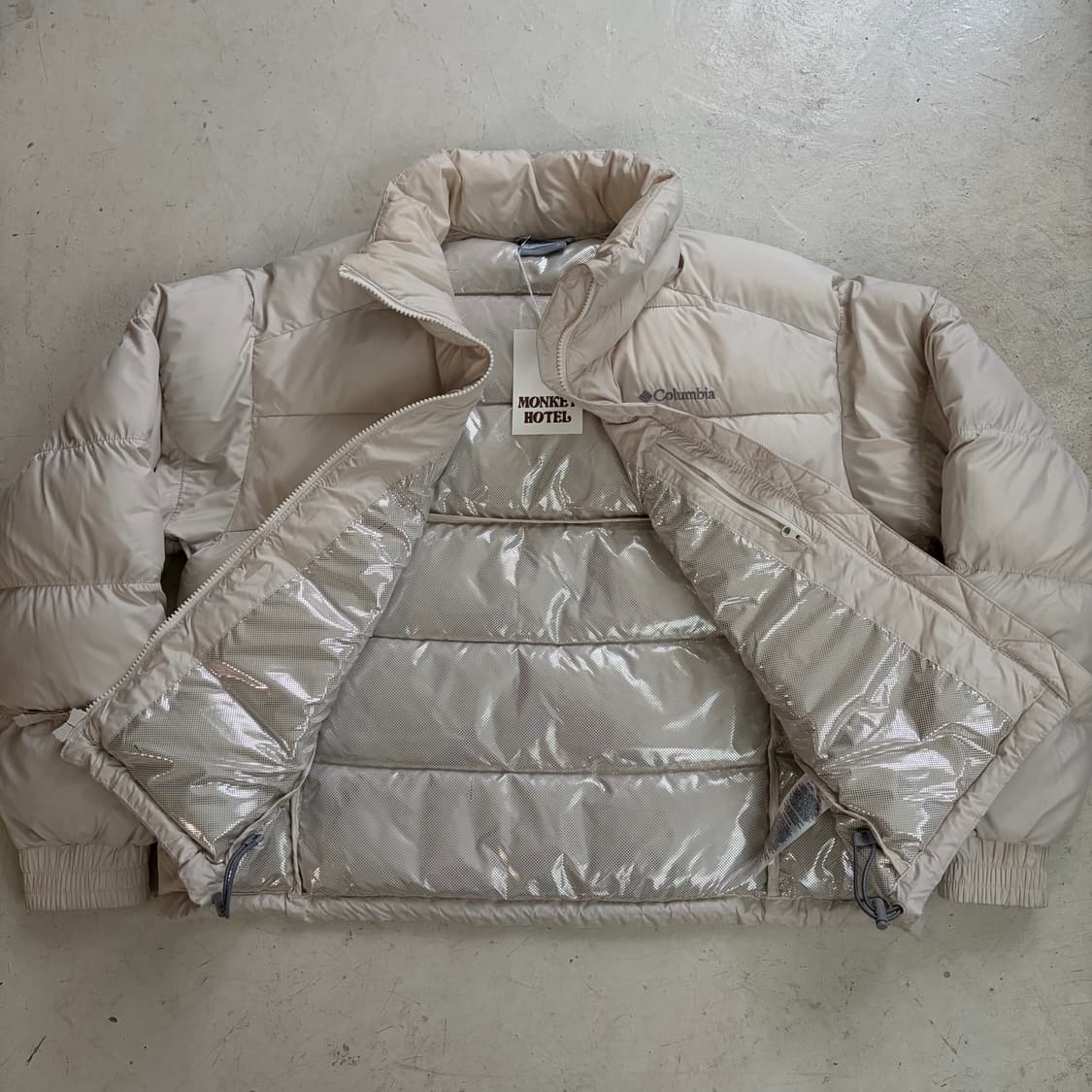 컬럼비아 빈티지 푸퍼 패딩 M 상품이미지7