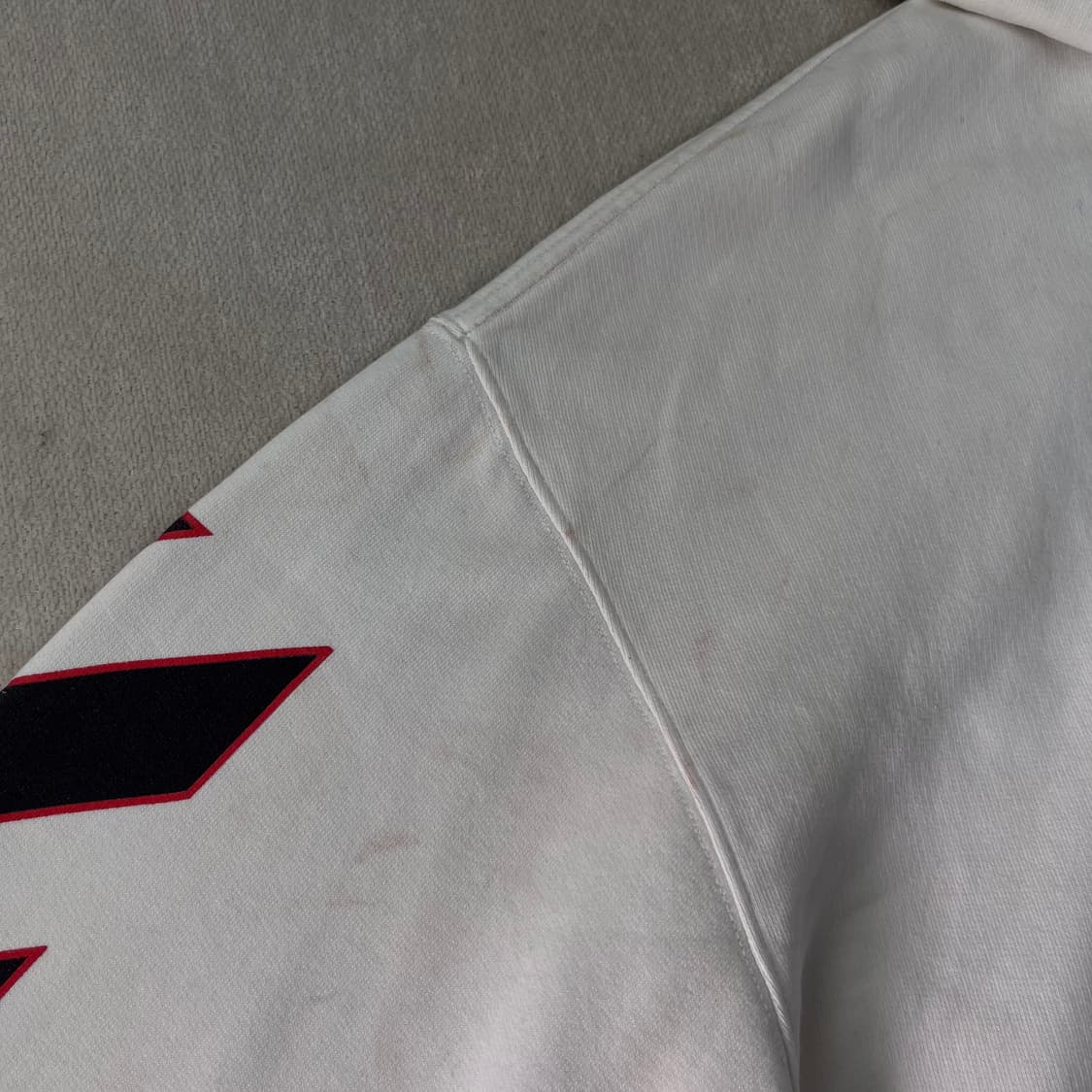 105 오프화이트 카라비지오 프린트 화이트 후드티 상품이미지6