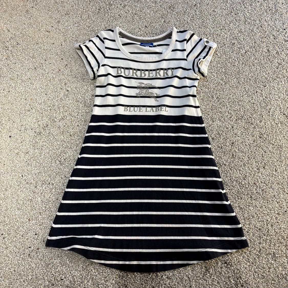 버버리 원피스 상품이미지1