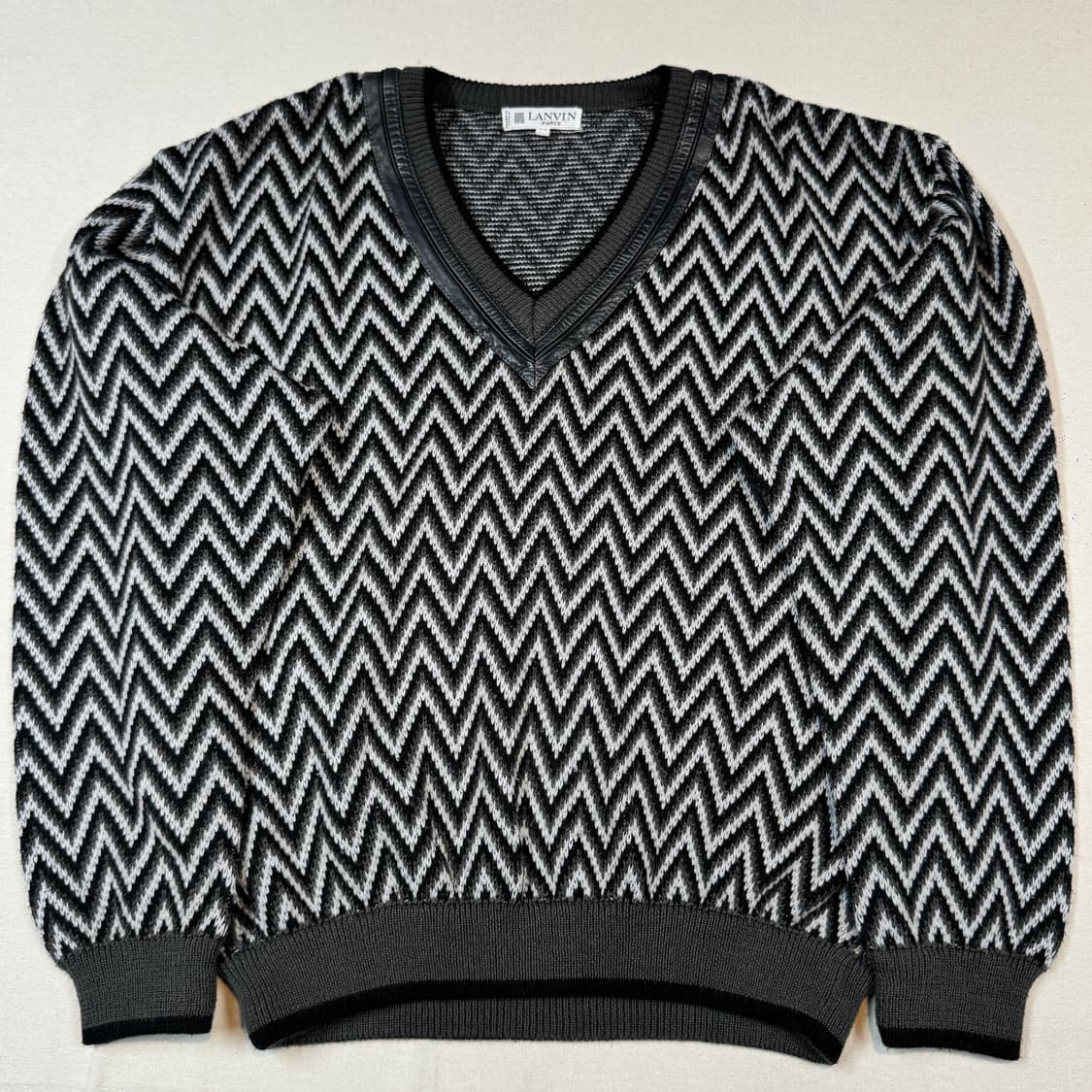 XL) LANVIN 랑방 쉐브론 패턴 V넥 니트 이탈리아 상품이미지2