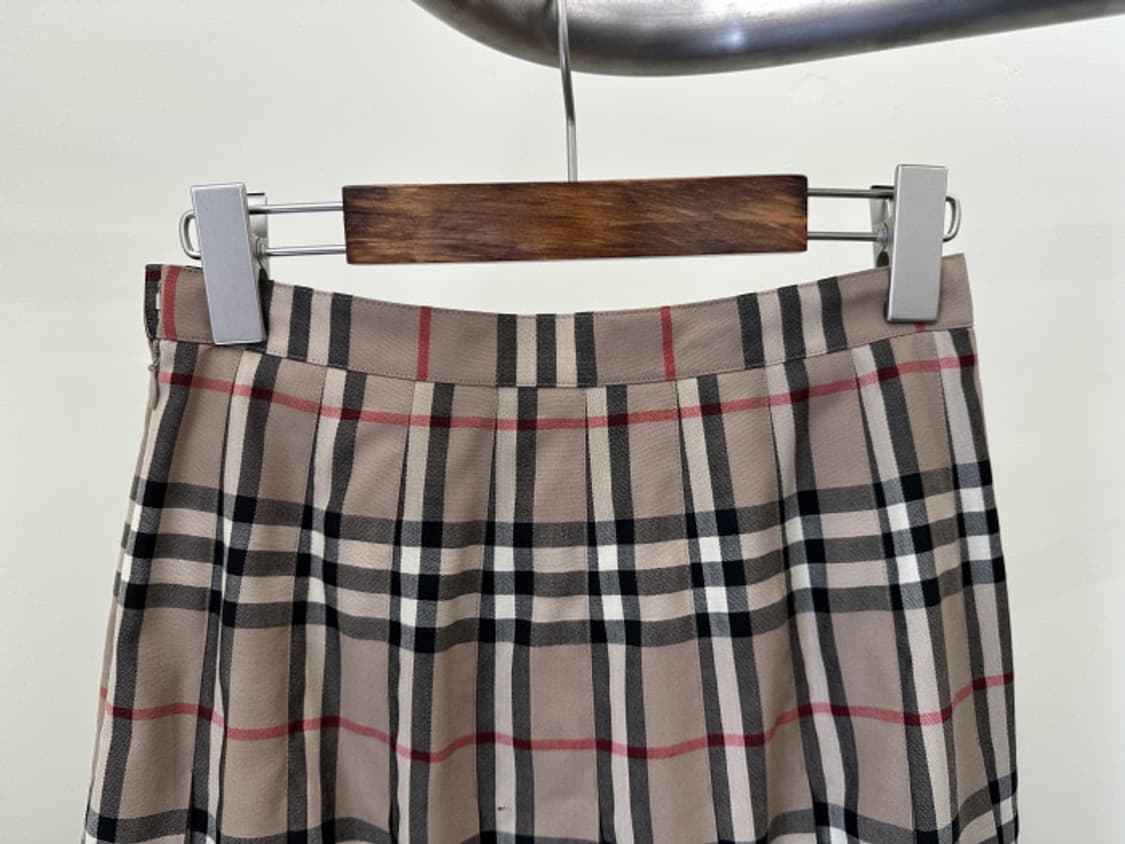 Burberry 플리츠 스커트 (25) 상품이미지3