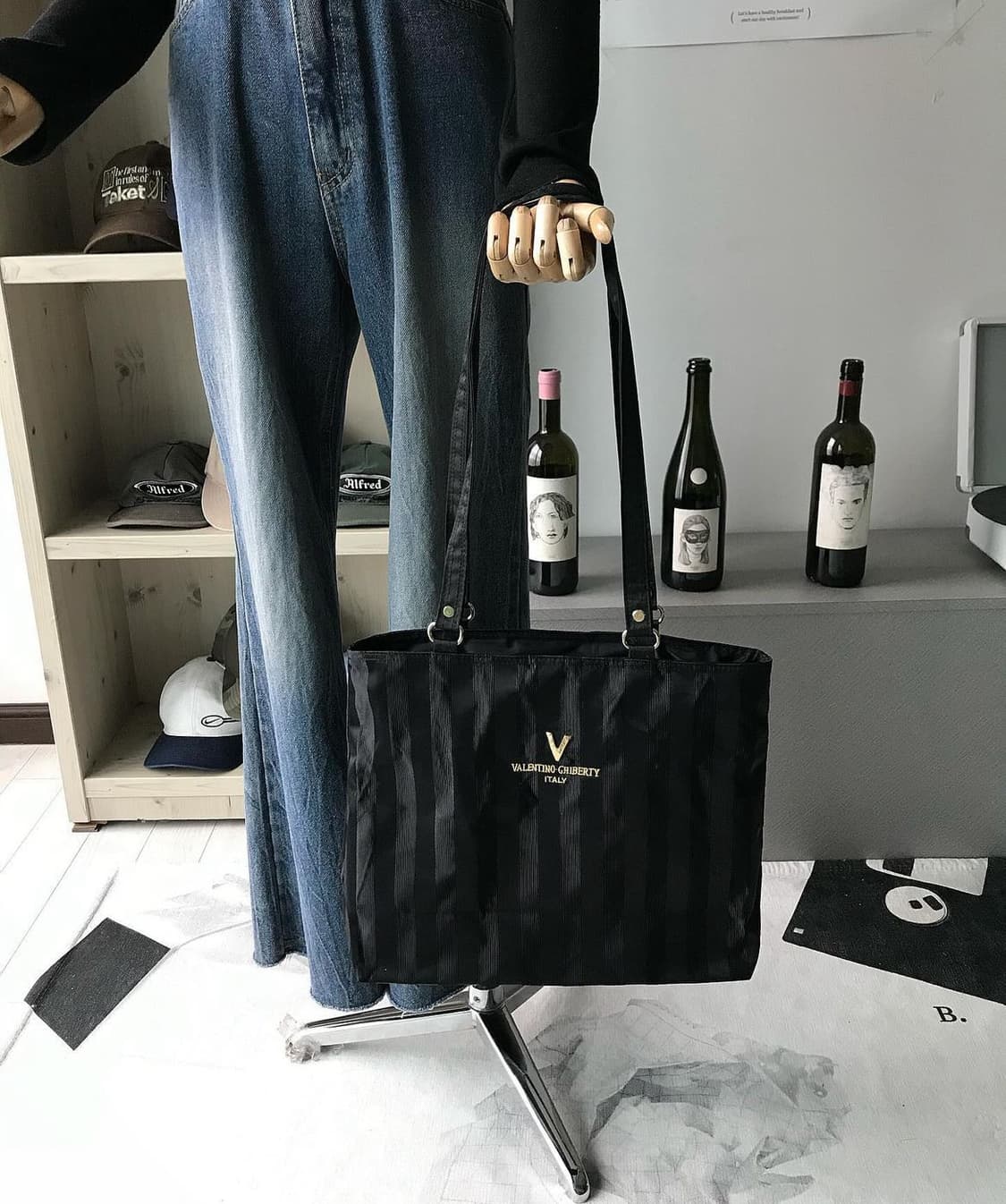 발렌티노 금장 숄더백 가방 상품이미지1