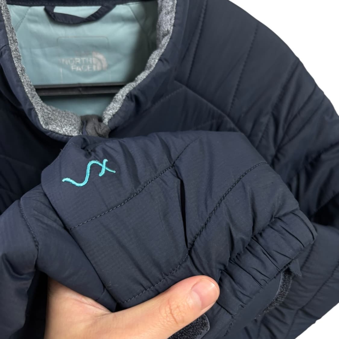 노스페이스 경량패딩 상품이미지4