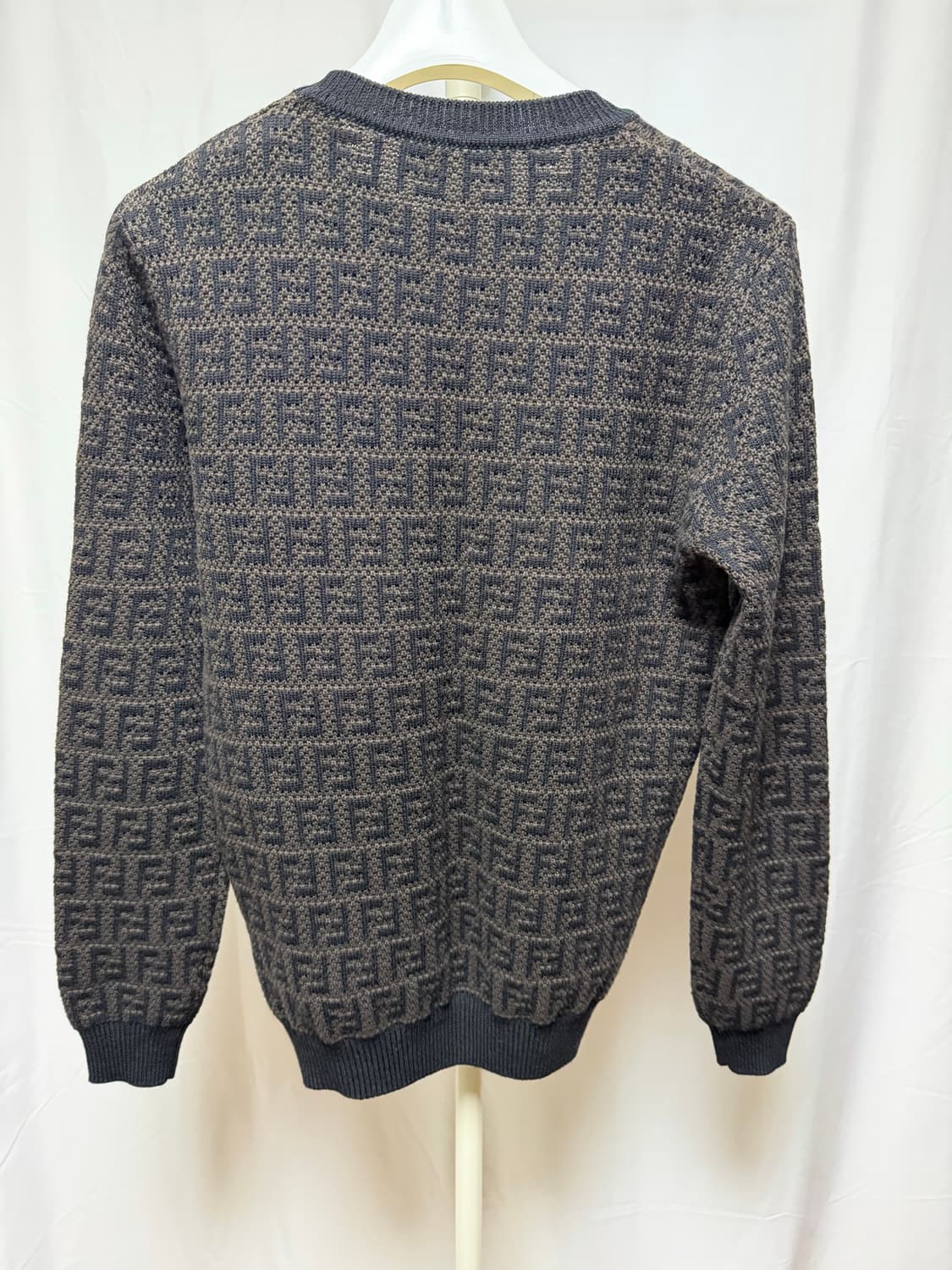 펜디 모노그램 니트 상품이미지2