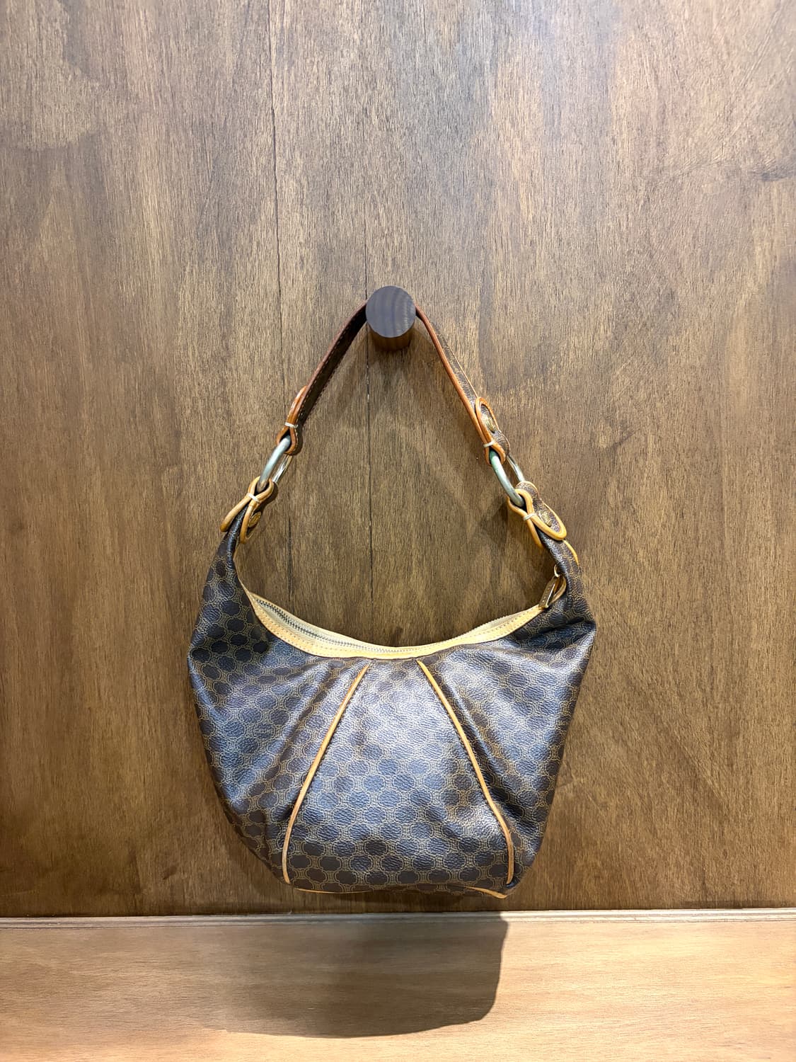 Celine 셀린느 마카담 호보백  상품이미지4