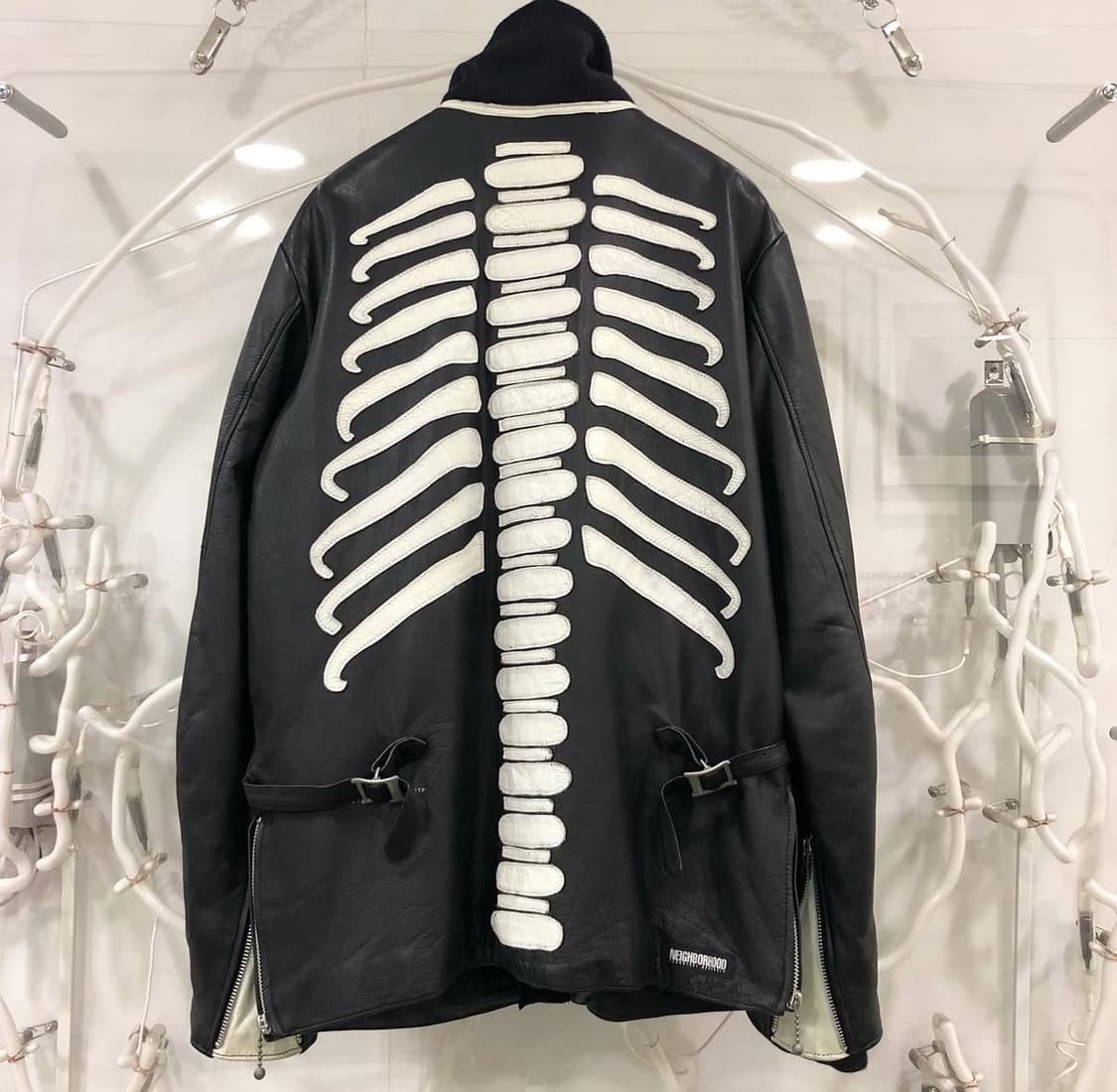 2005 년도 네이버후드 아카이브 본 하이넥 카우레더 봄버자켓 상품이미지4