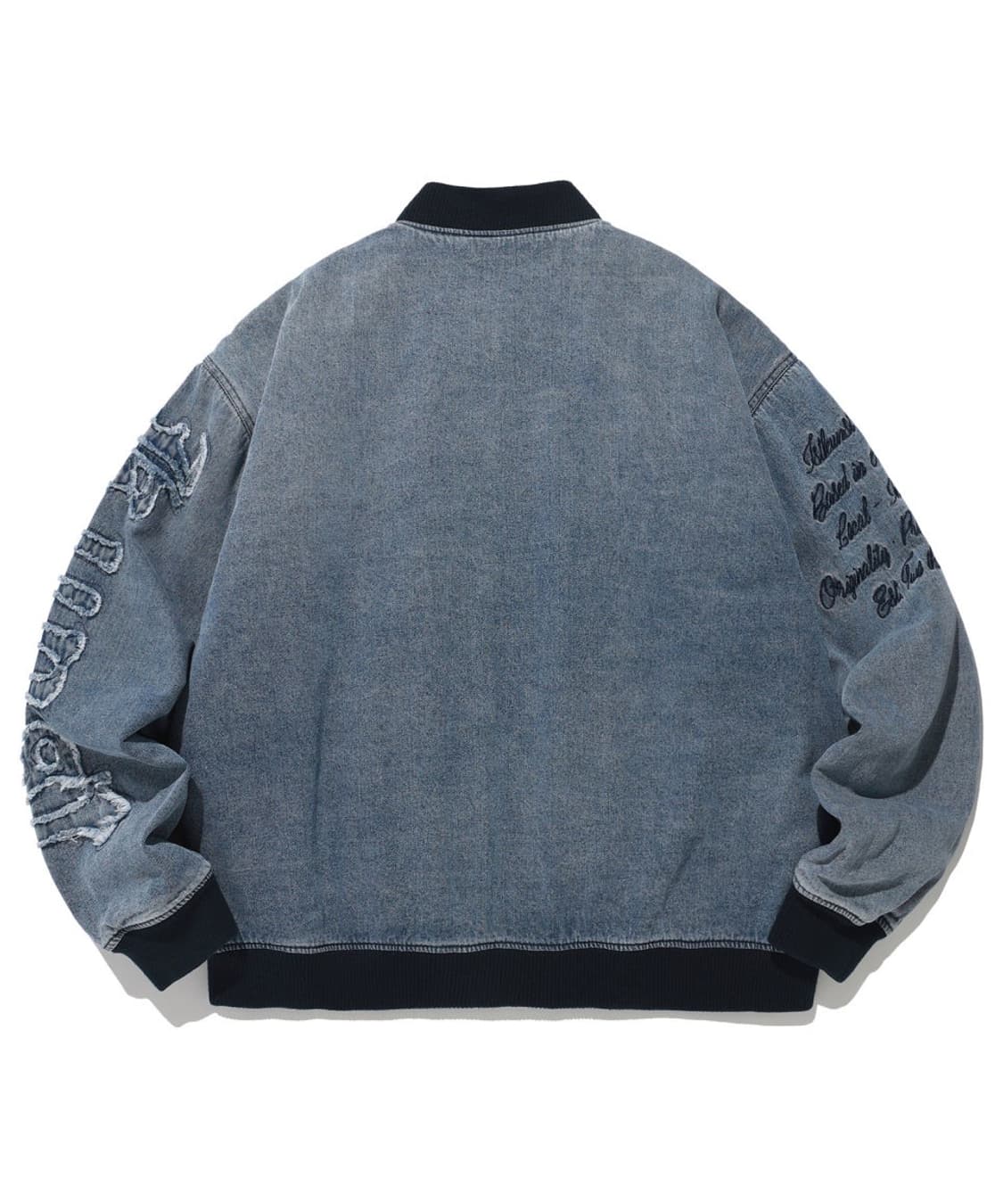 이스트쿤스트 데님 바시티 L 홍은채 착용 상품이미지2