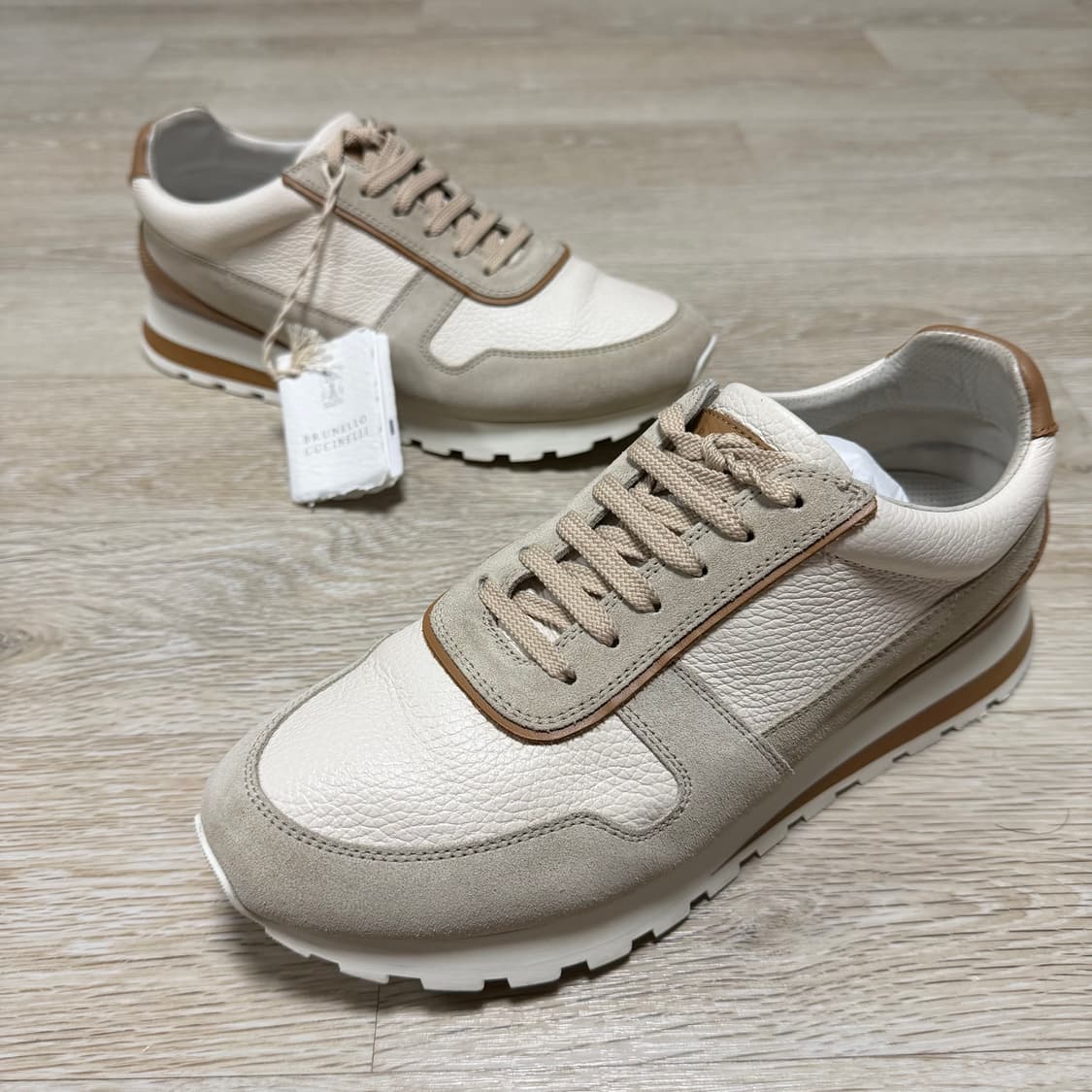 [S급/42] 브루넬로 쿠치넬리 스웨이드 스니커즈 아이보리 상품이미지3