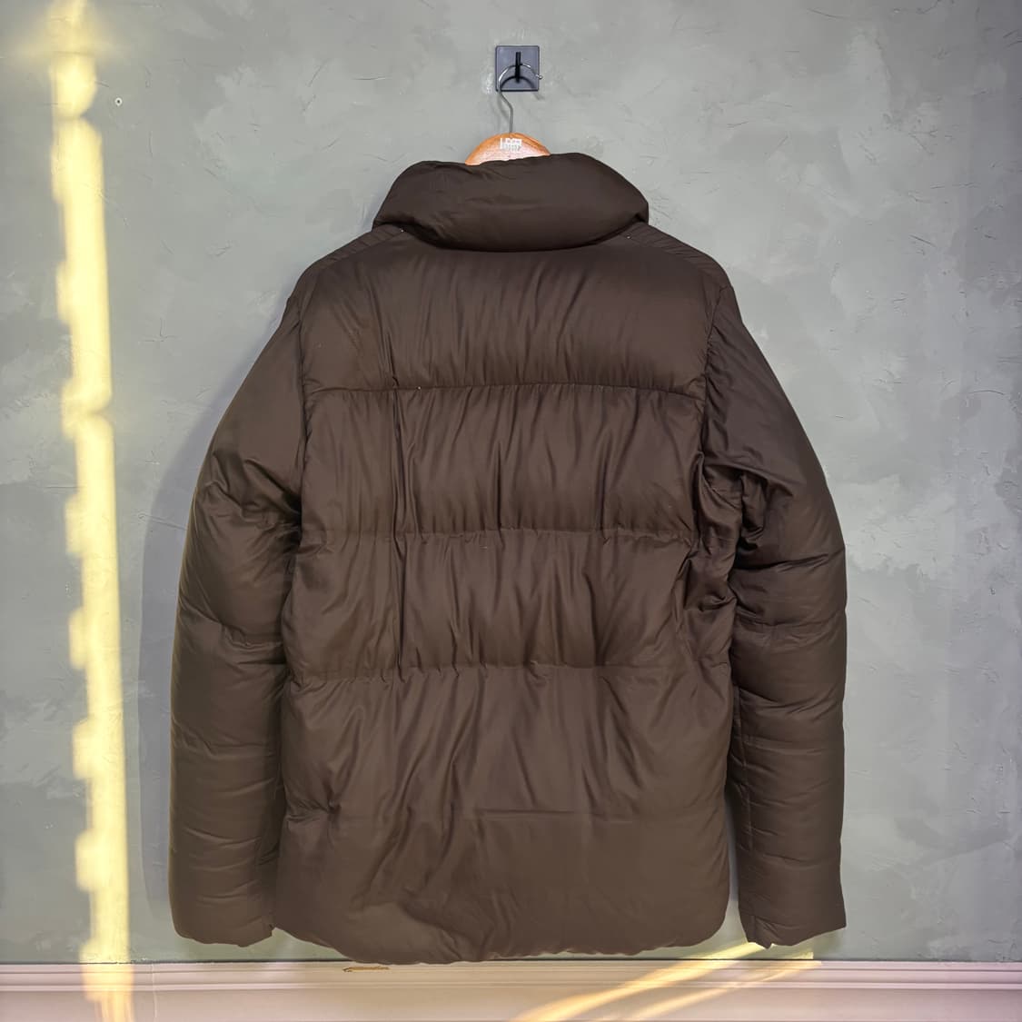 나이키 ACG 푸퍼 구스다운 패딩 브라운  상품이미지4
