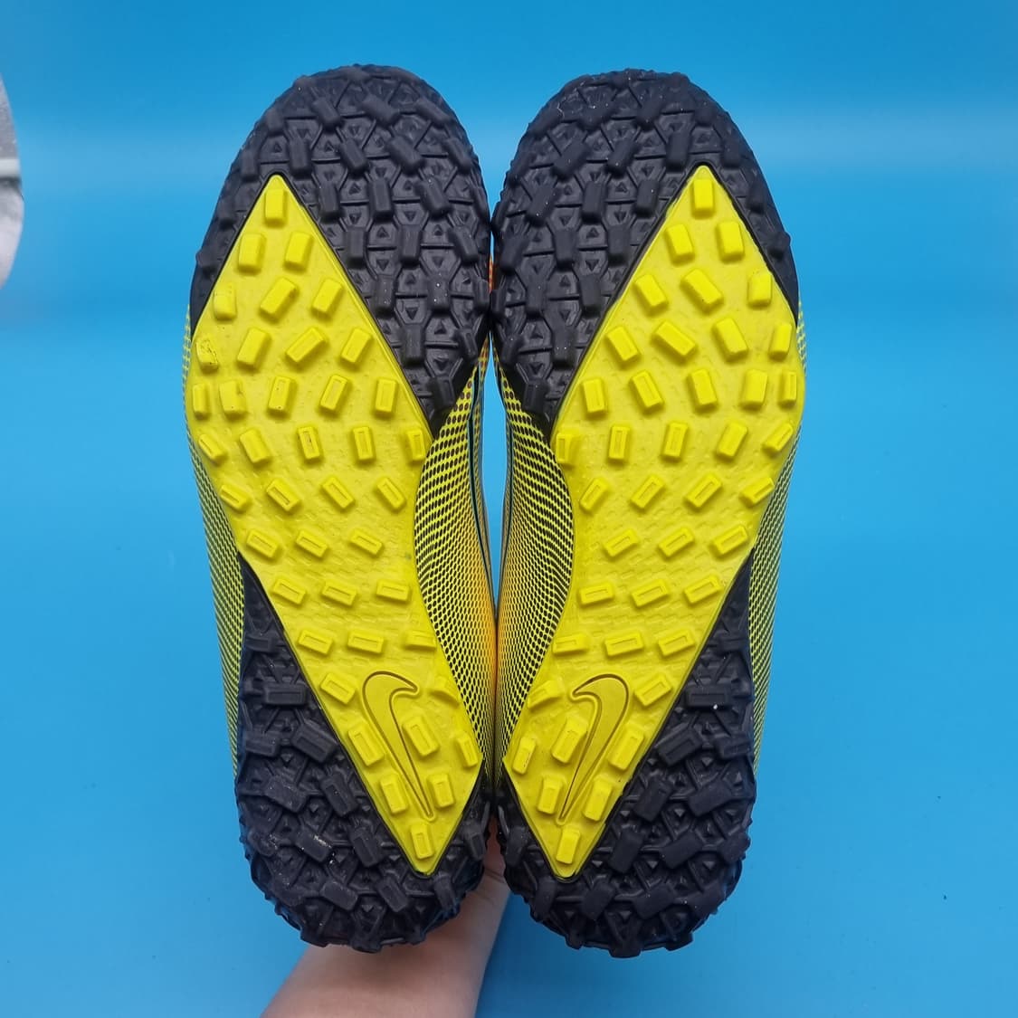 oo 나이키 머큐리얼 베이퍼13 아카데미 풋살화 265 상품이미지3