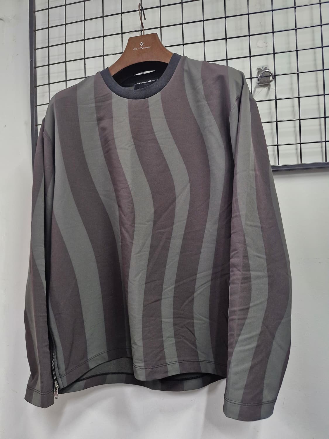 100L 커스텀멜로우 curve stripe 긴팔티셔츠. 상품이미지3