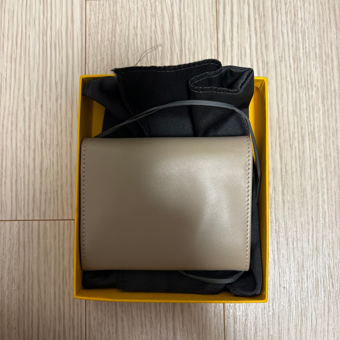 펜디 지갑 상품이미지2