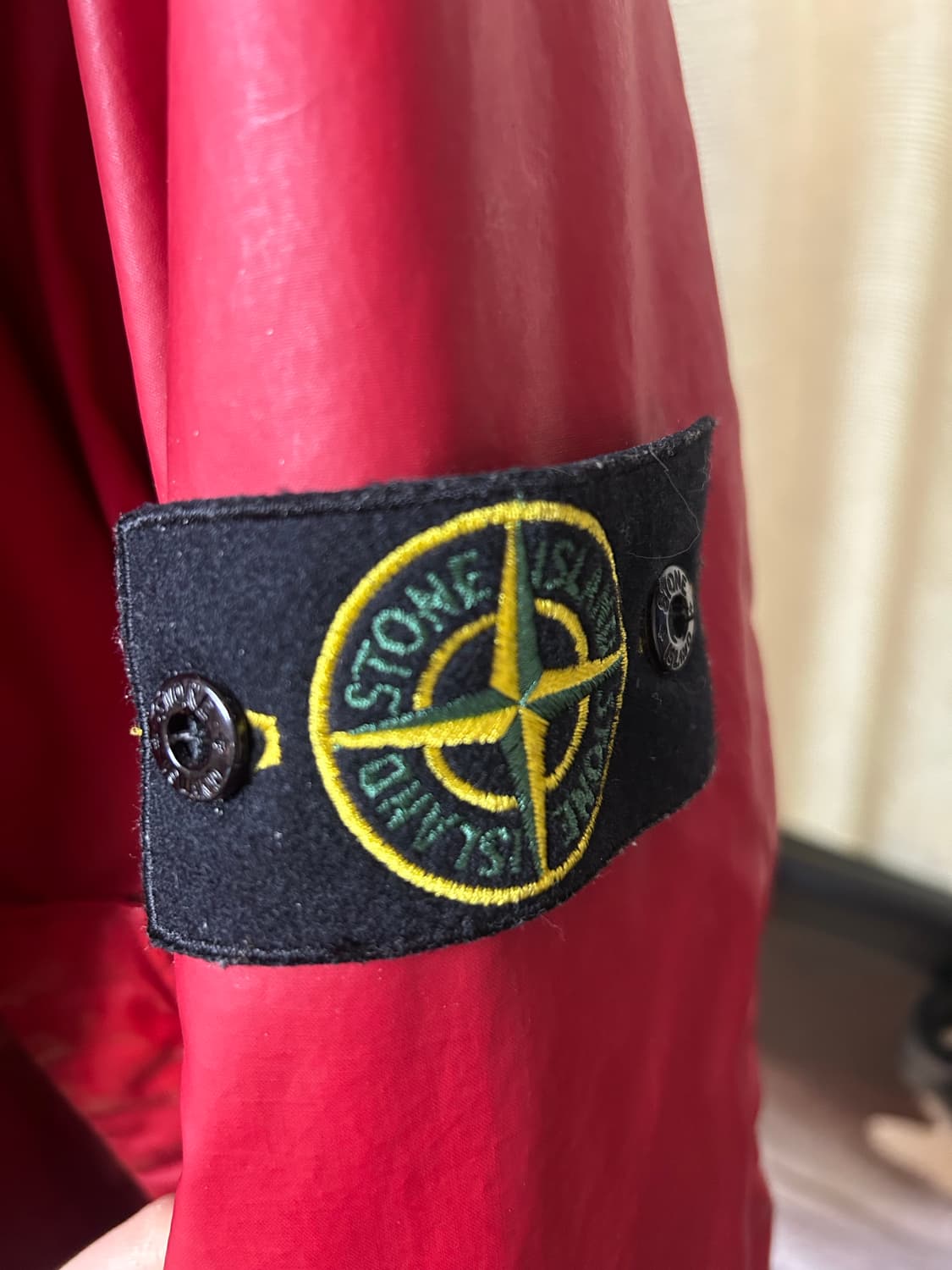 스톤아일랜드 레드 점퍼 상품이미지3