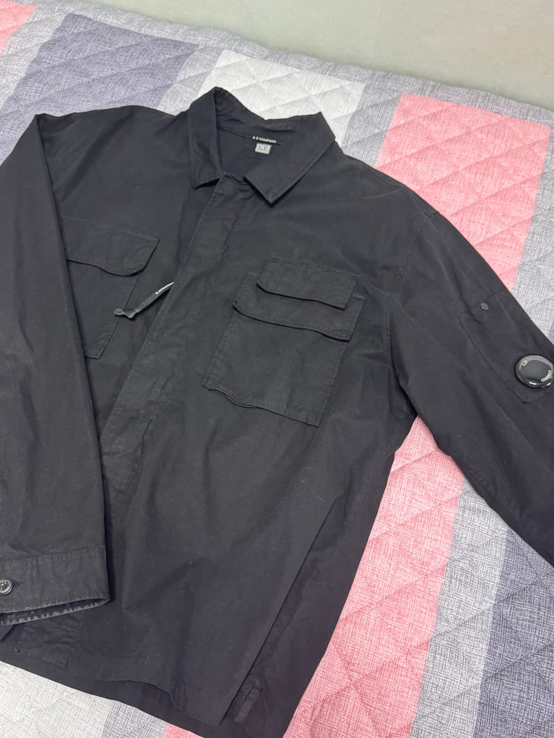 CP컴퍼니 코튼 블랙 포켓 오버셔츠(XL) 상품이미지2