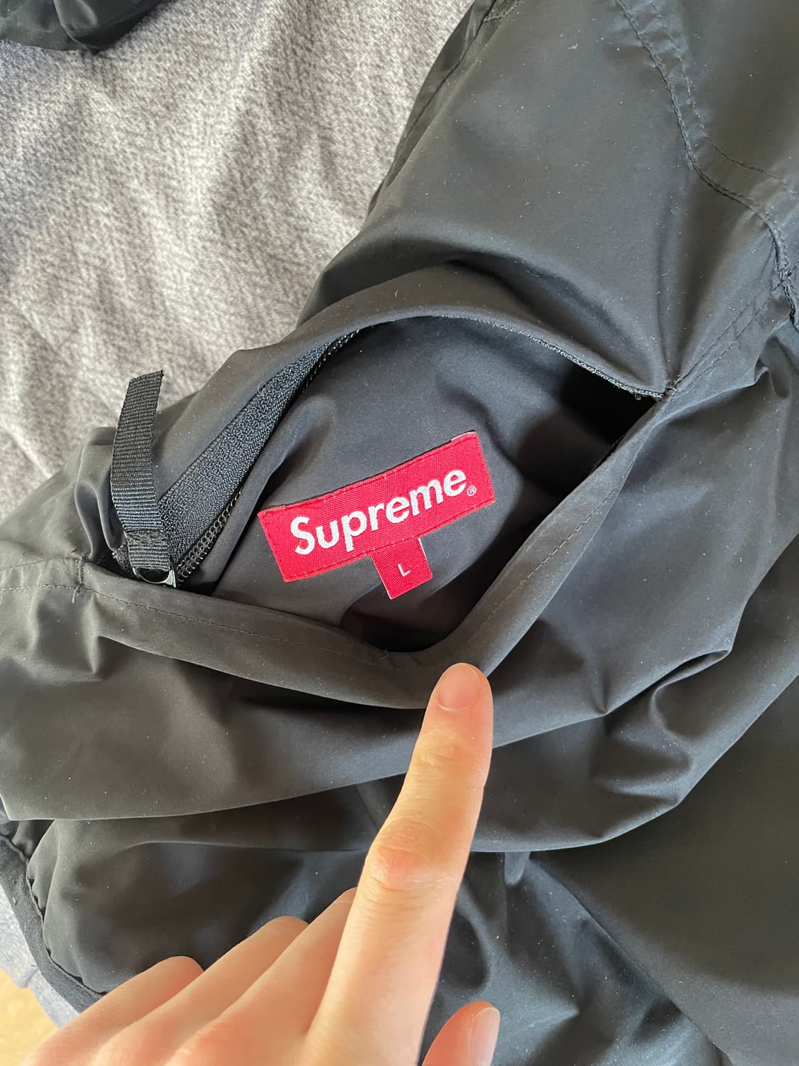 슈프림 리버시블 풀오버 패딩 아노락 상품이미지3