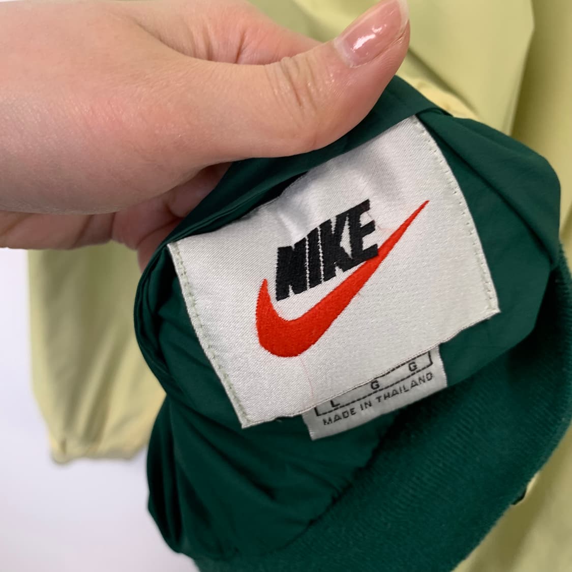 나이키 00s 스우시 브이넥 웜업 상품이미지8