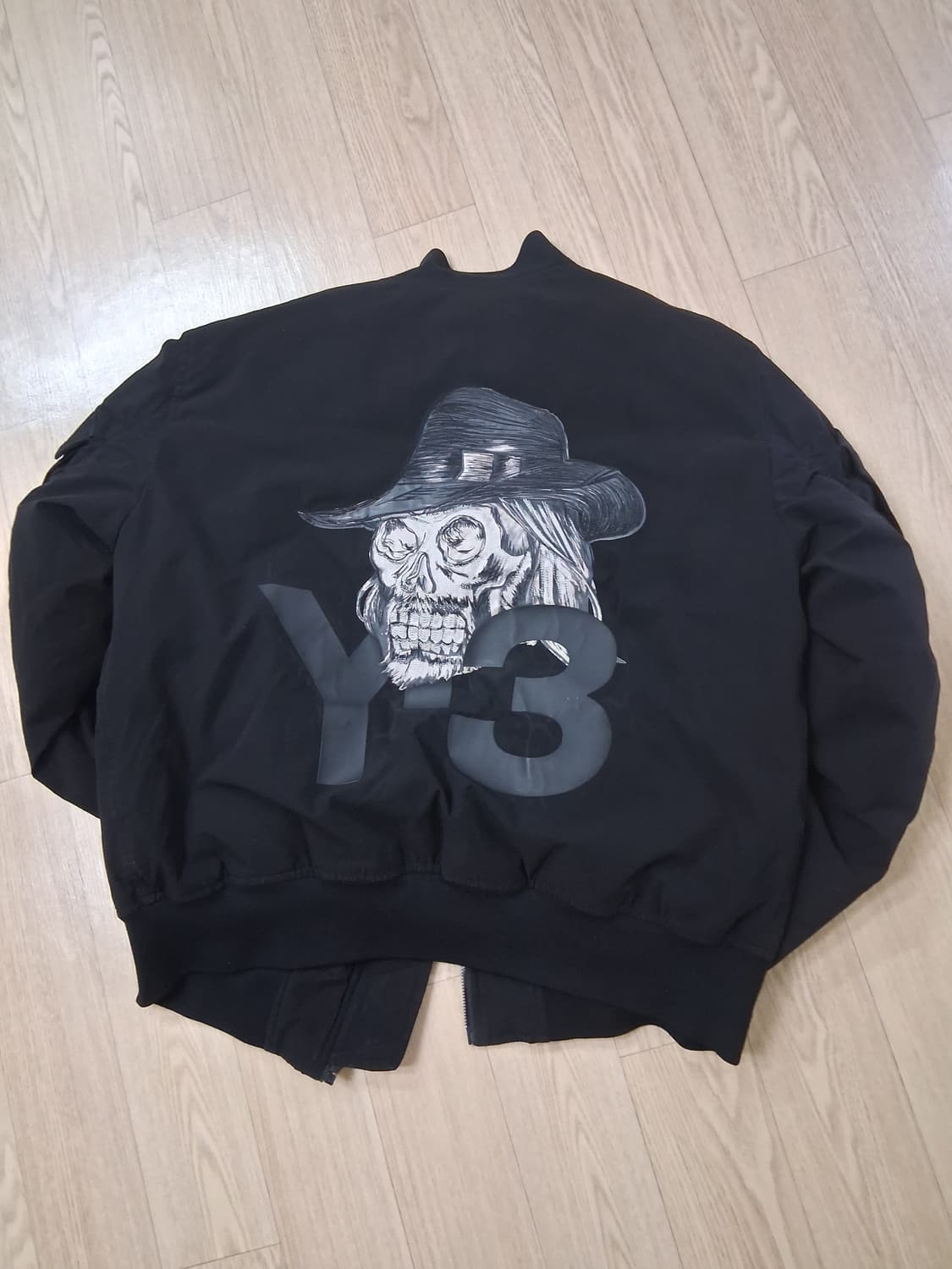 Y-3 스컬 그래픽 페디드 봄버 M (95~100) 상품이미지2