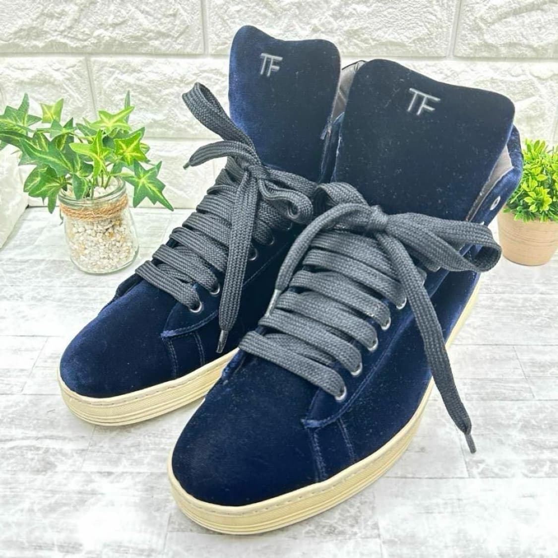 [정품] Tom Ford 벨벳 하이탑 스니커즈 미드탑 (260) 상품이미지1