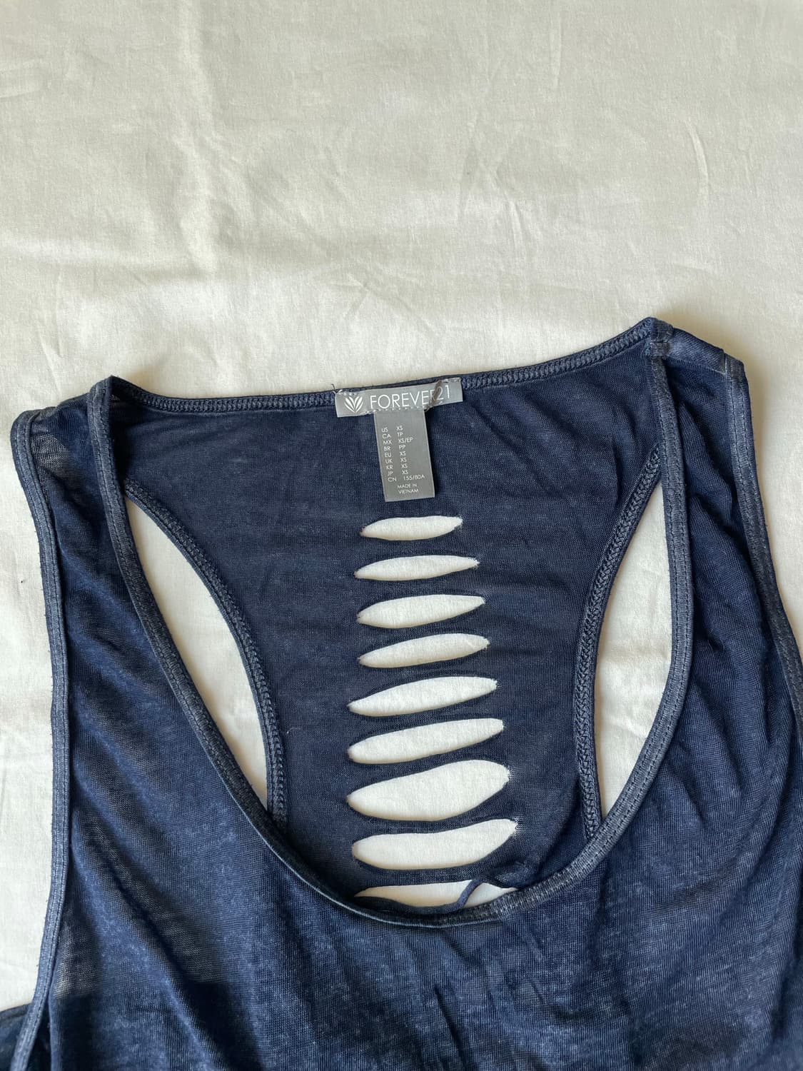 FOREVER21 SLASHED TANK TOP 상품이미지3