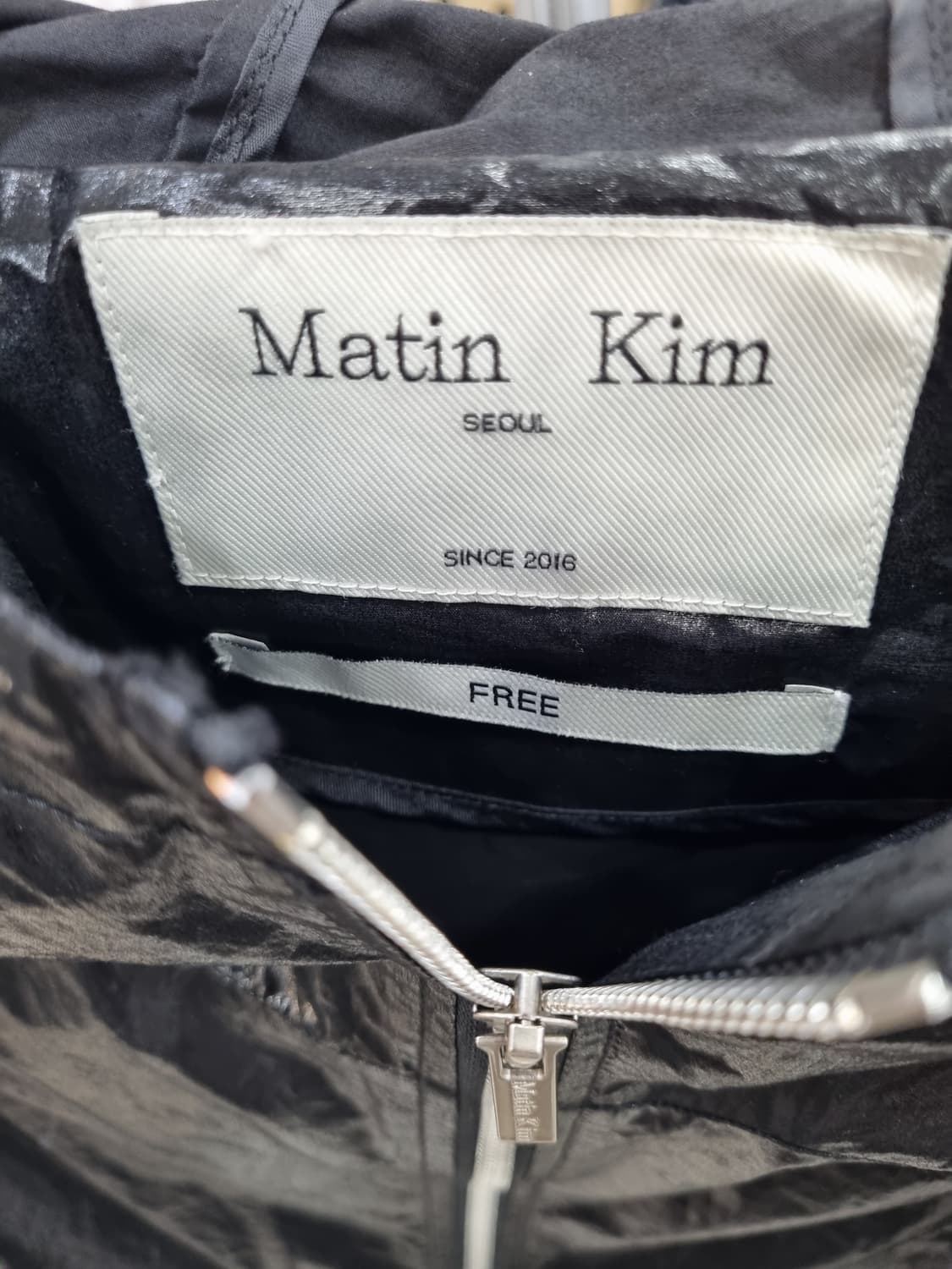 마뗑킴 블랙 크롭 바람막이 FREE 상품이미지3