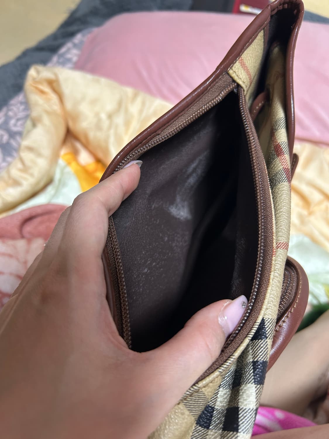 버버리 백팩 정품 상품이미지3