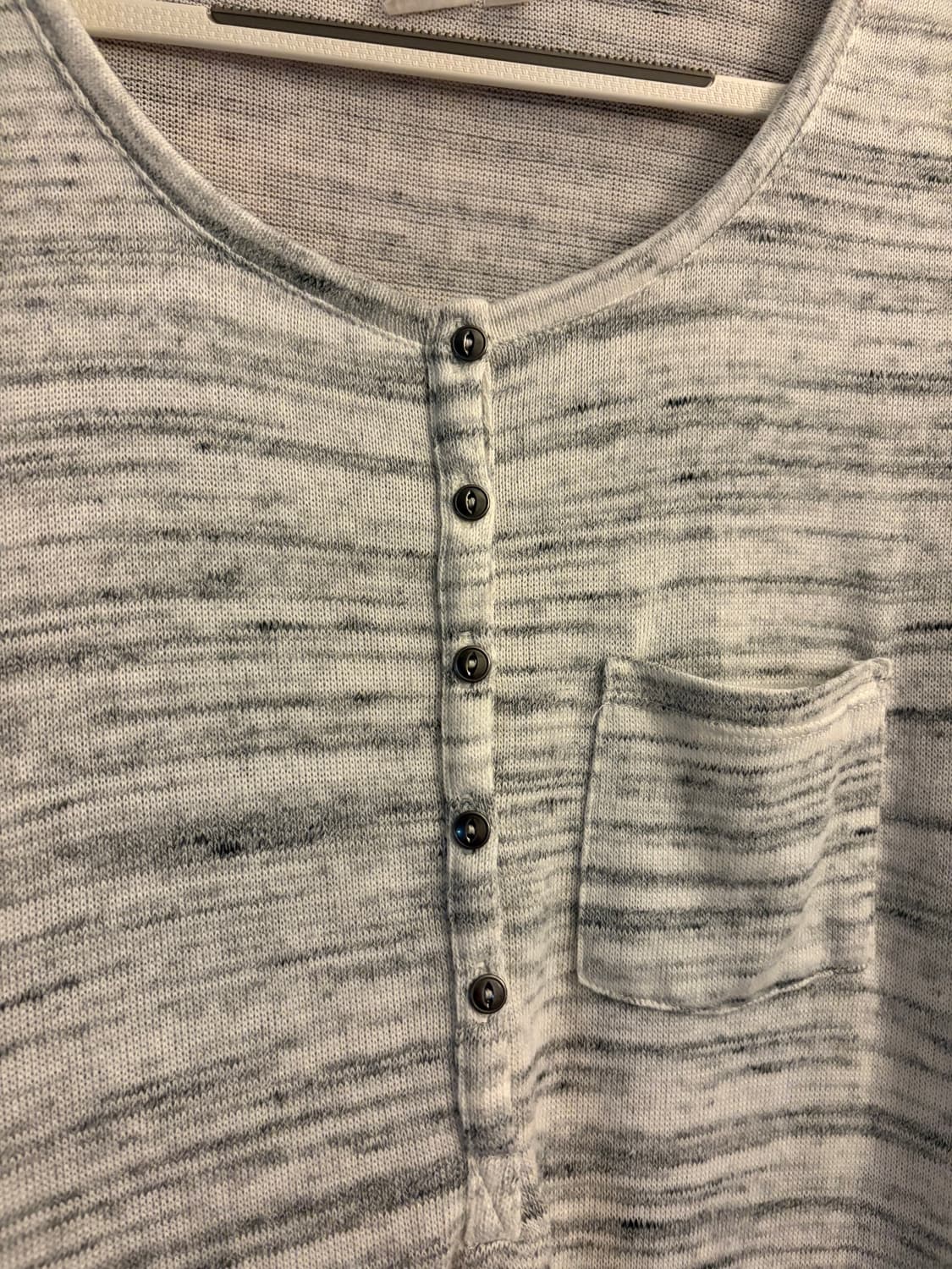 GAP 롱슬리브 헨리넥 ? 마틴이 이거 입음 예쁠듯 상품이미지3